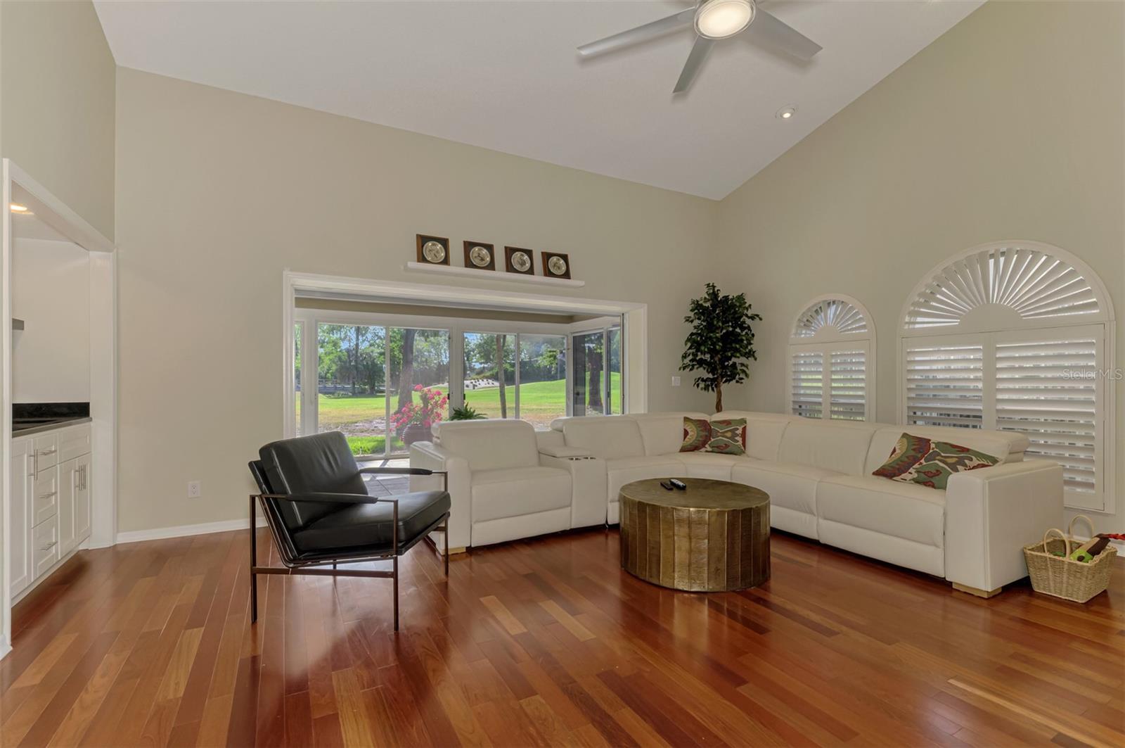 VILLA PALMERAS - Residential