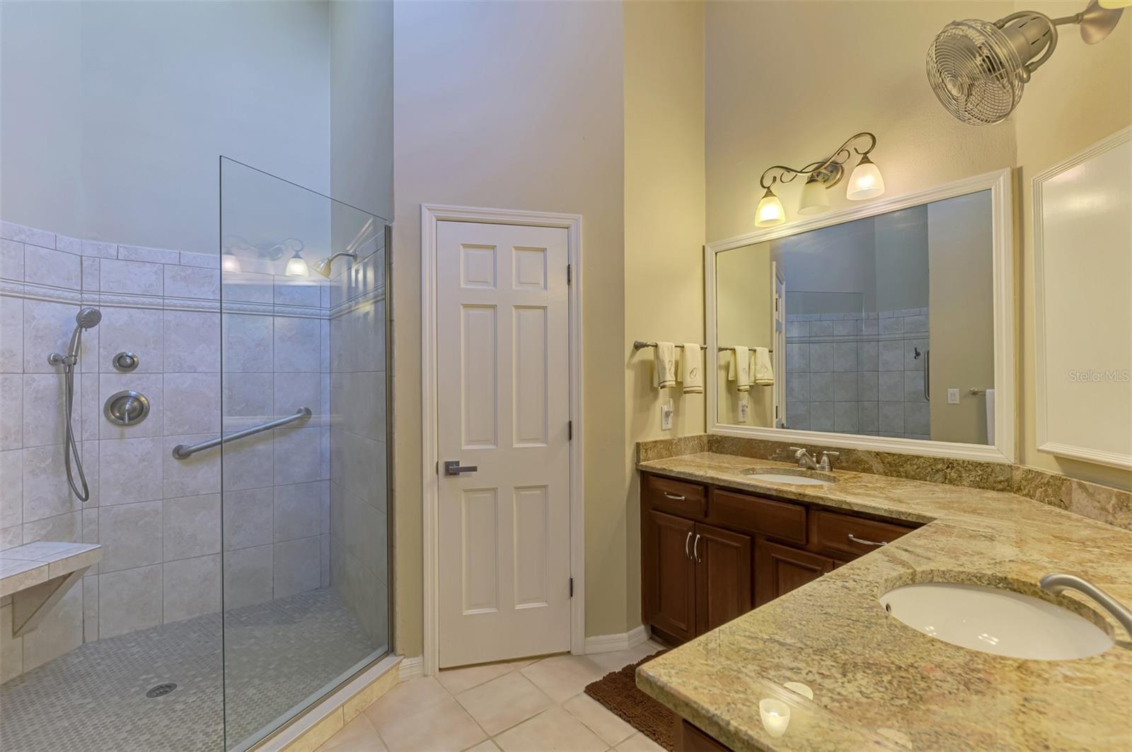 VILLA PALMERAS - Residential