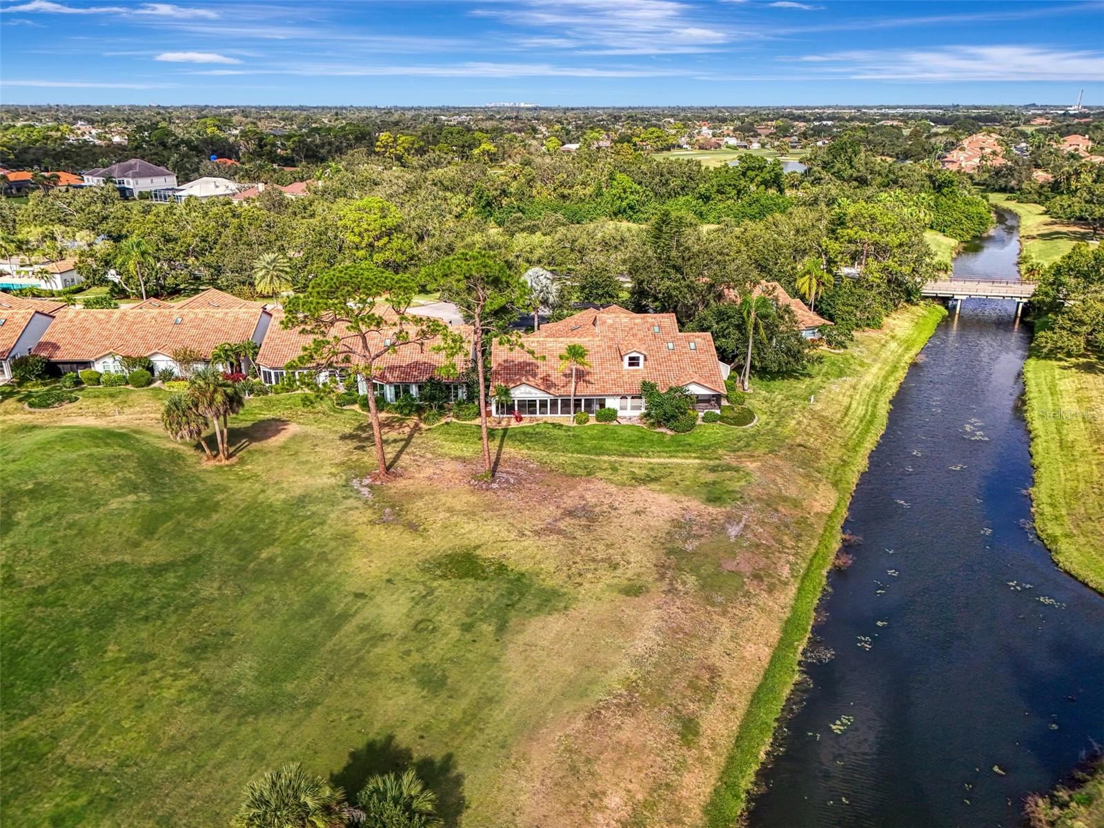 VILLA PALMERAS - Residential