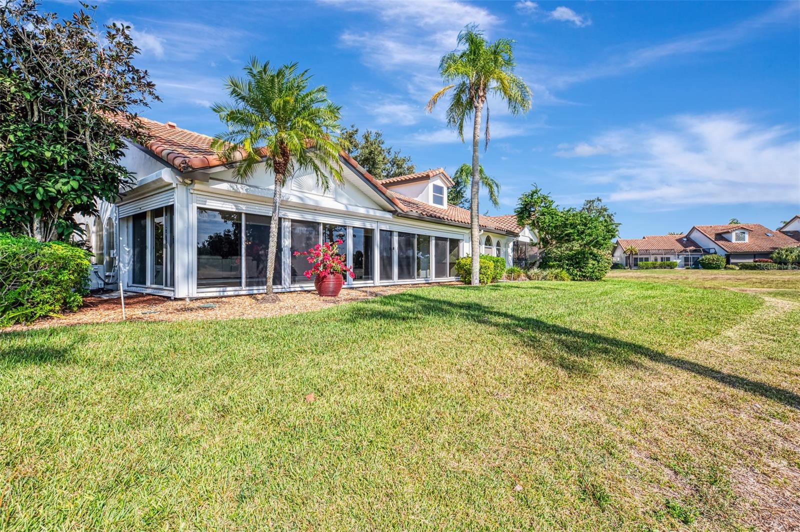 VILLA PALMERAS - Residential