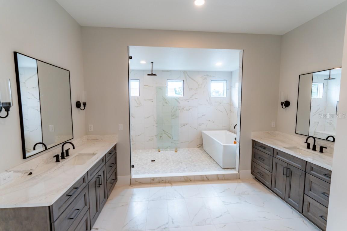 HENDERSON BEACH - Residential