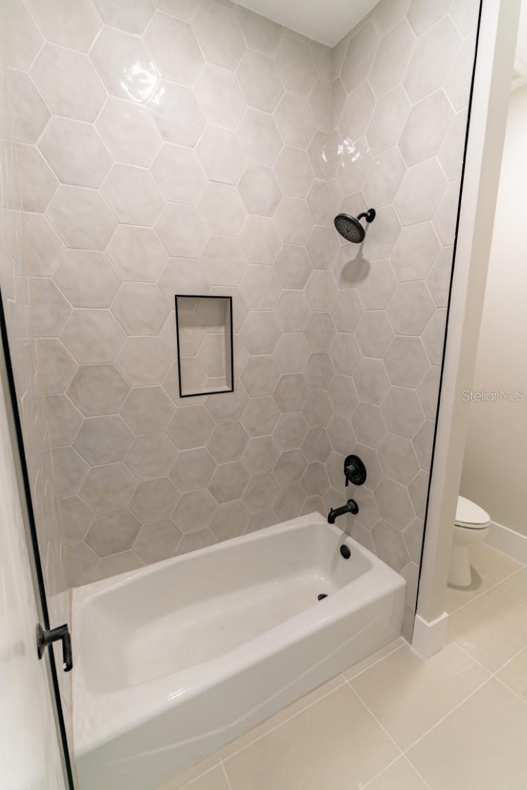 HENDERSON BEACH - Residential