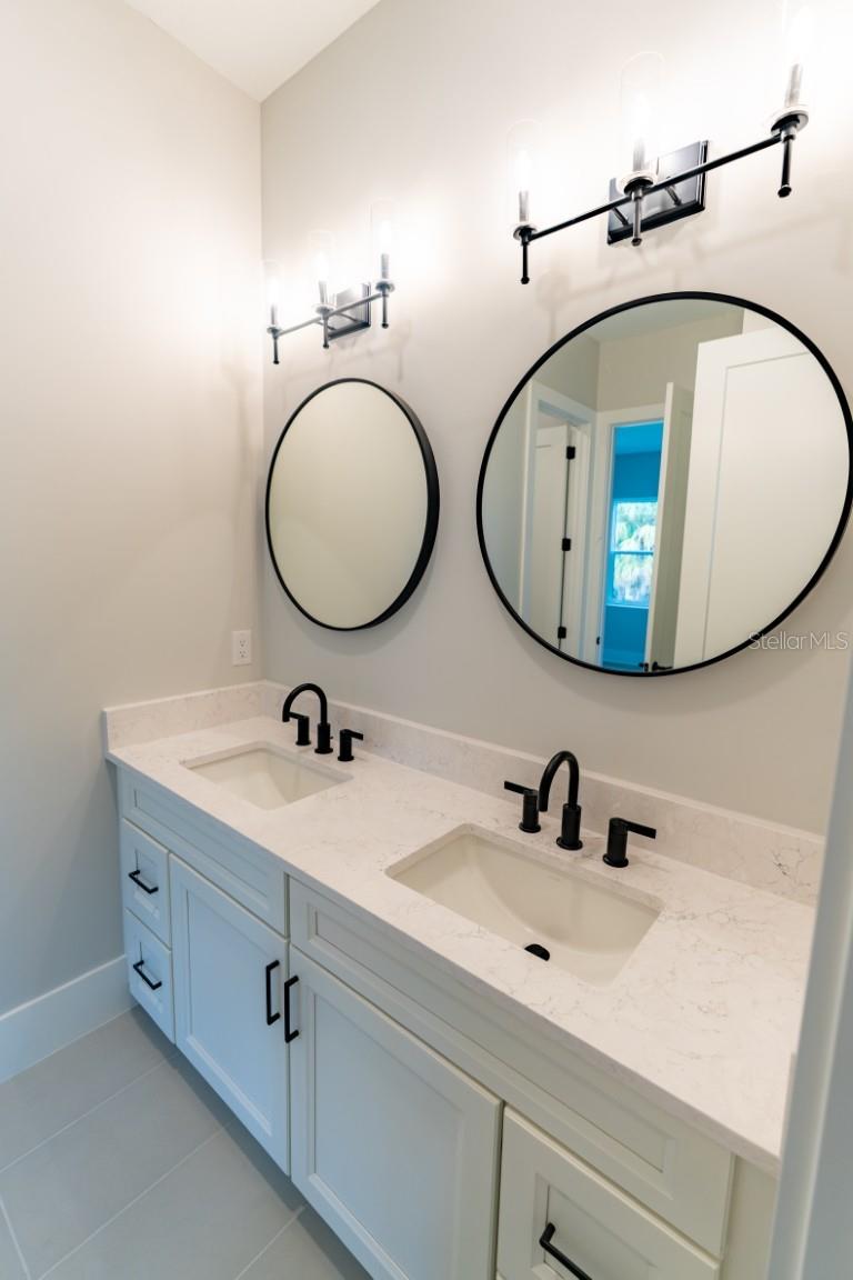 HENDERSON BEACH - Residential