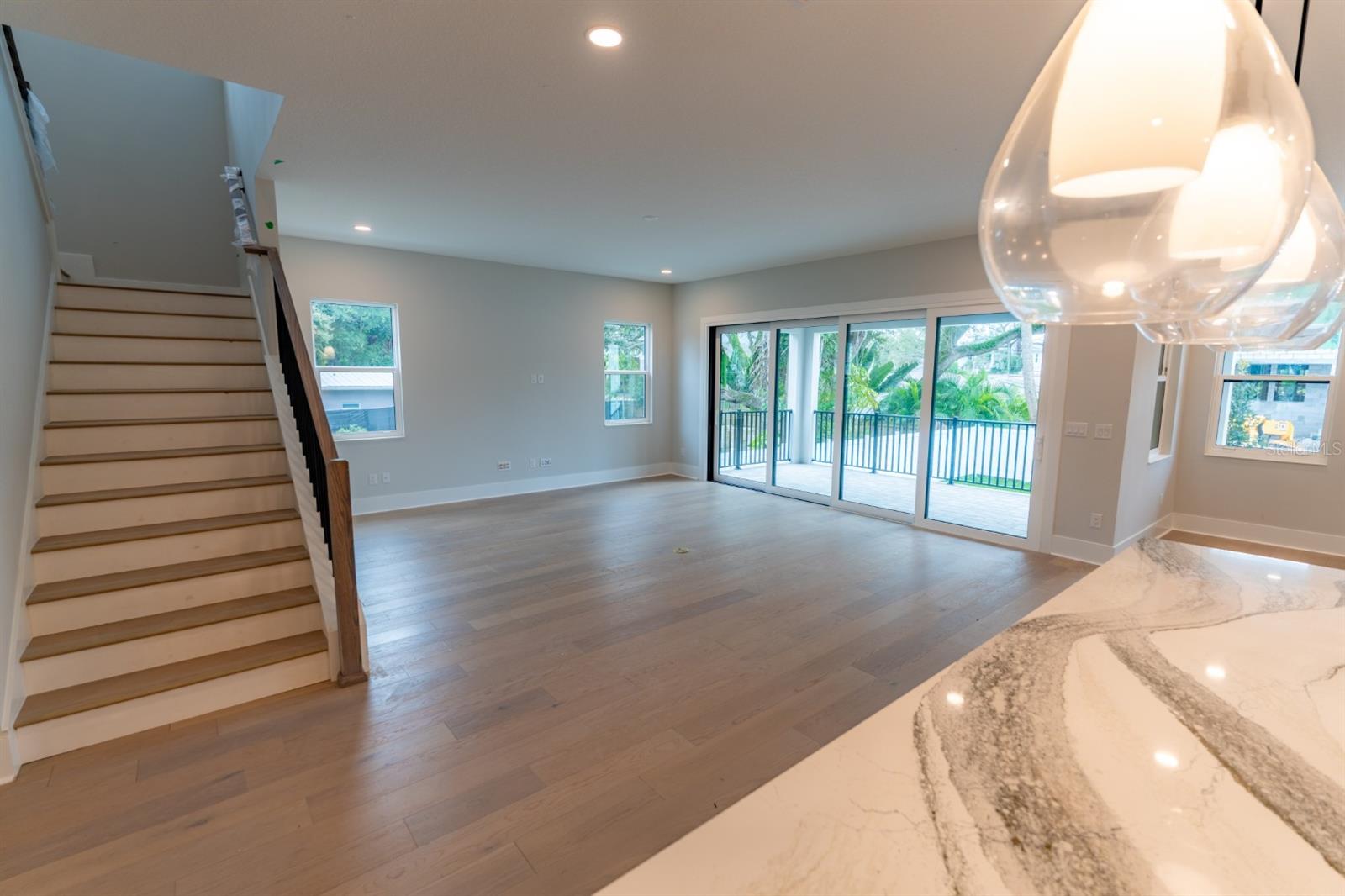 HENDERSON BEACH - Residential