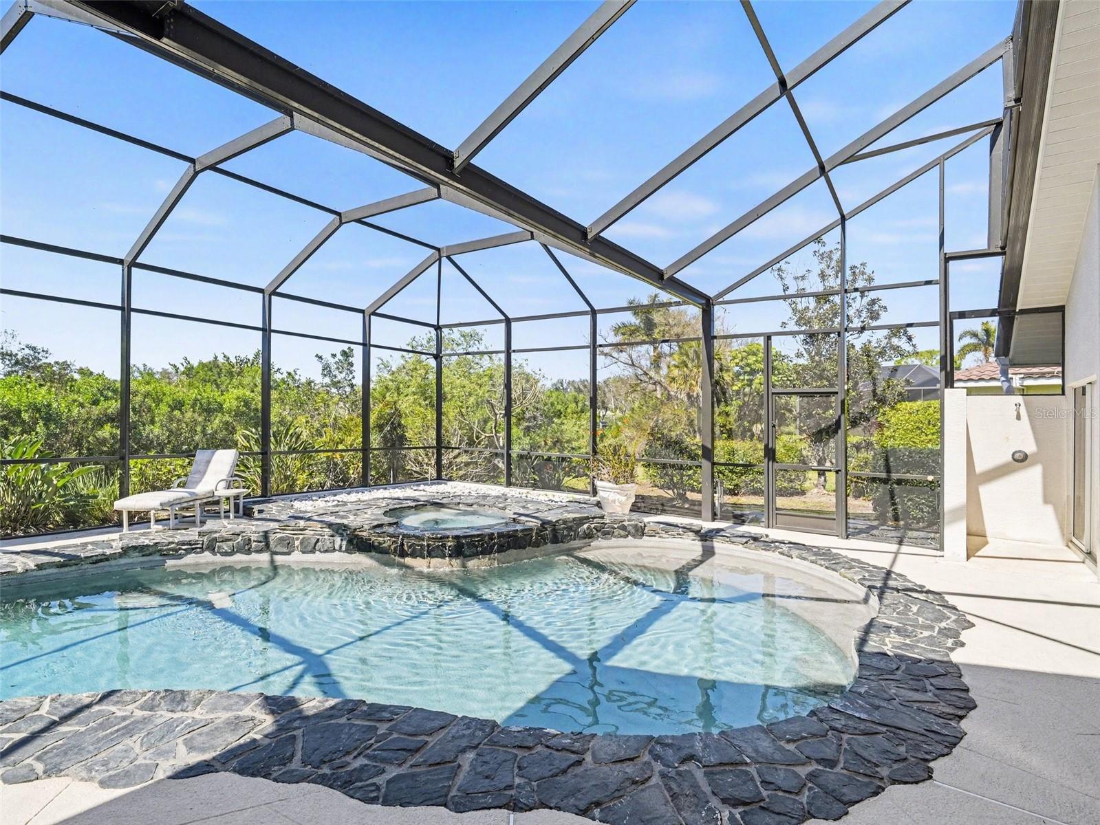 RIVERWOOD - Residential