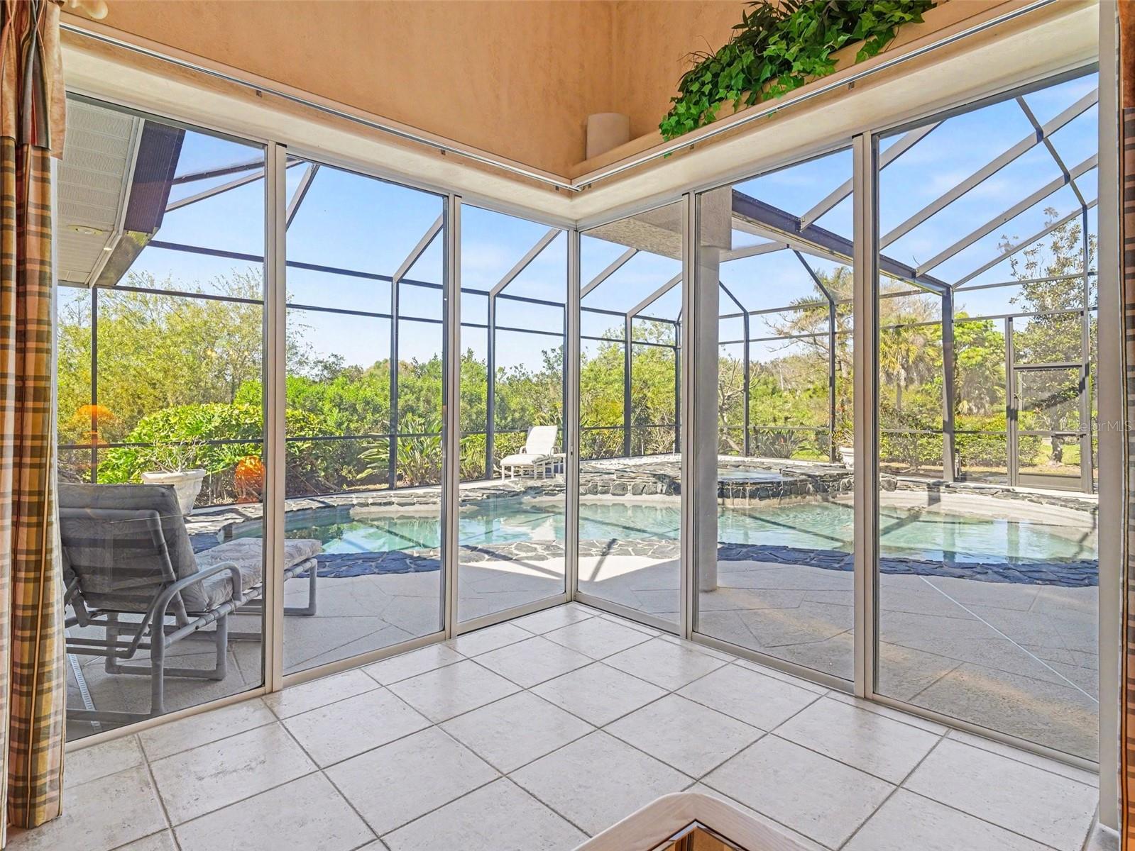 RIVERWOOD - Residential