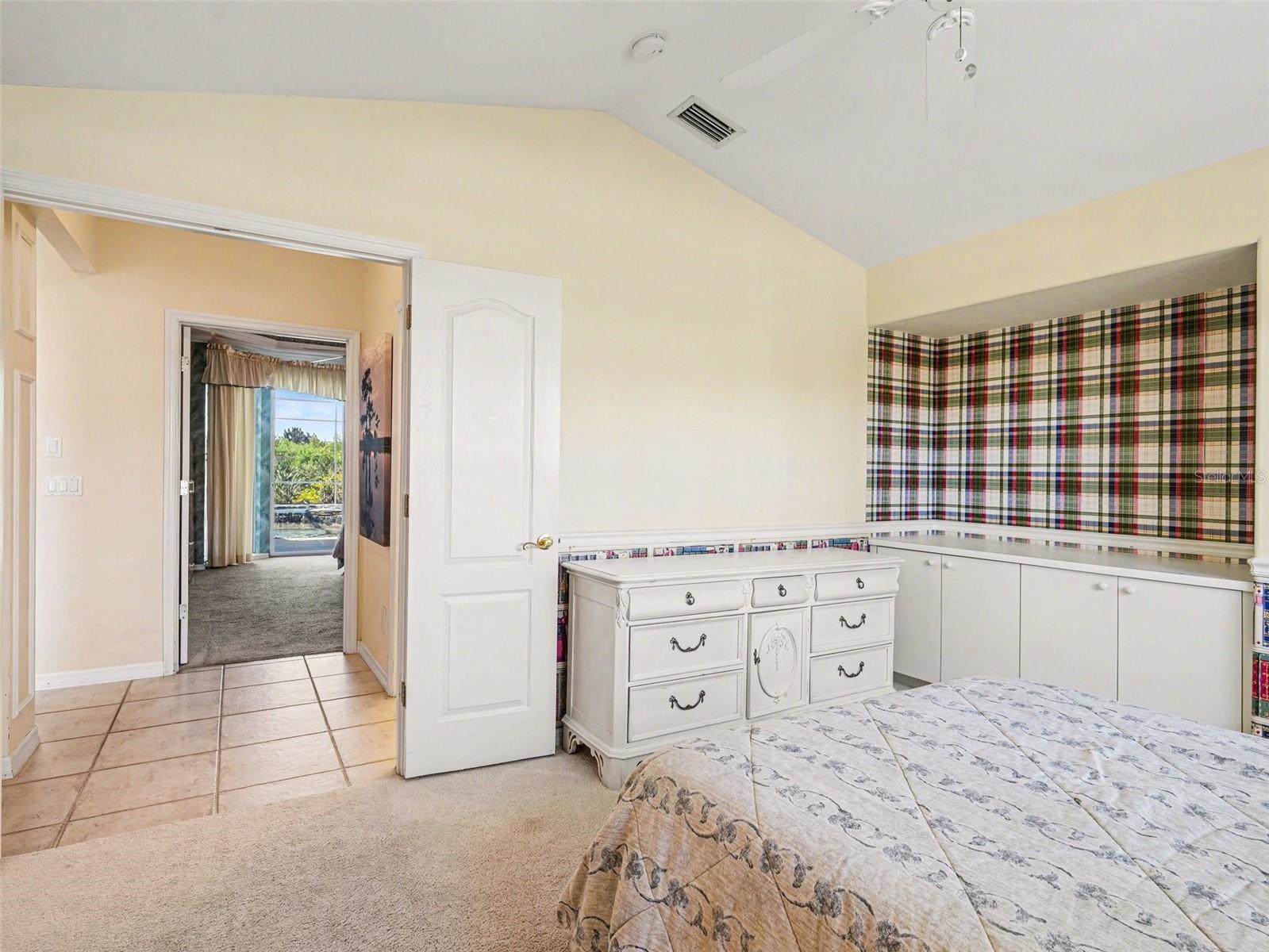 RIVERWOOD - Residential