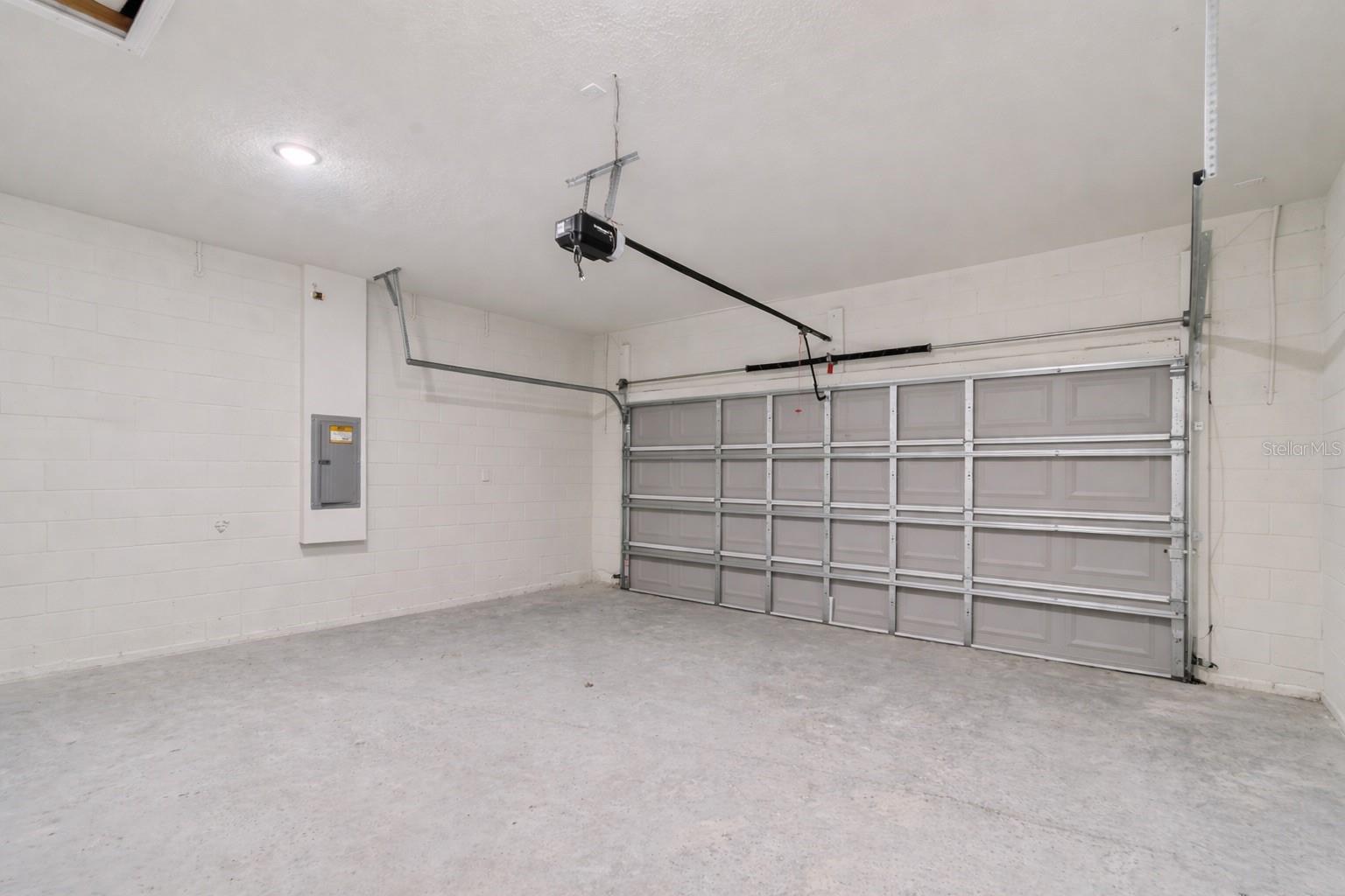 CITRUS SPGS UNIT 07 - Residential