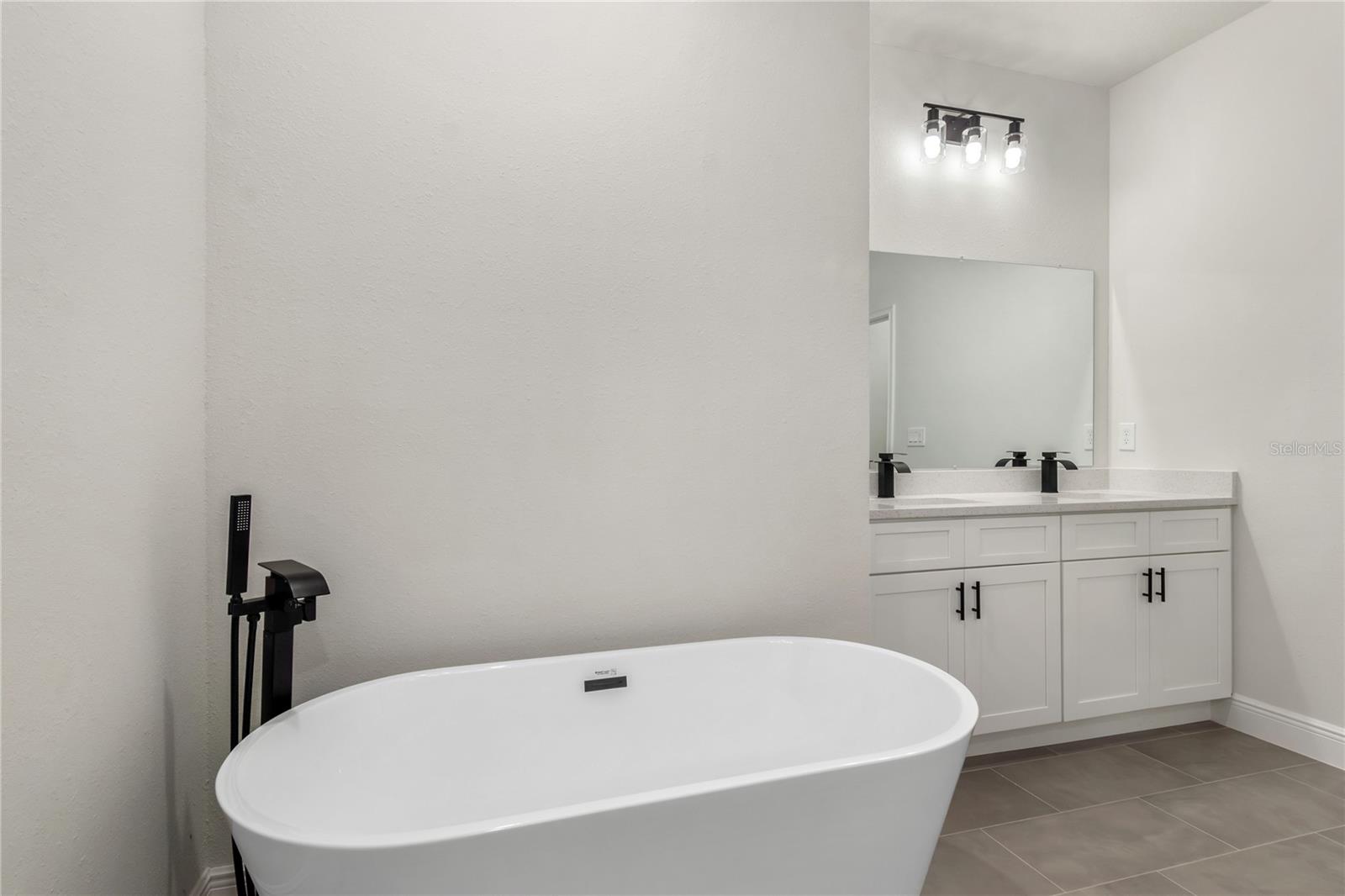 CITRUS SPGS UNIT 07 - Residential