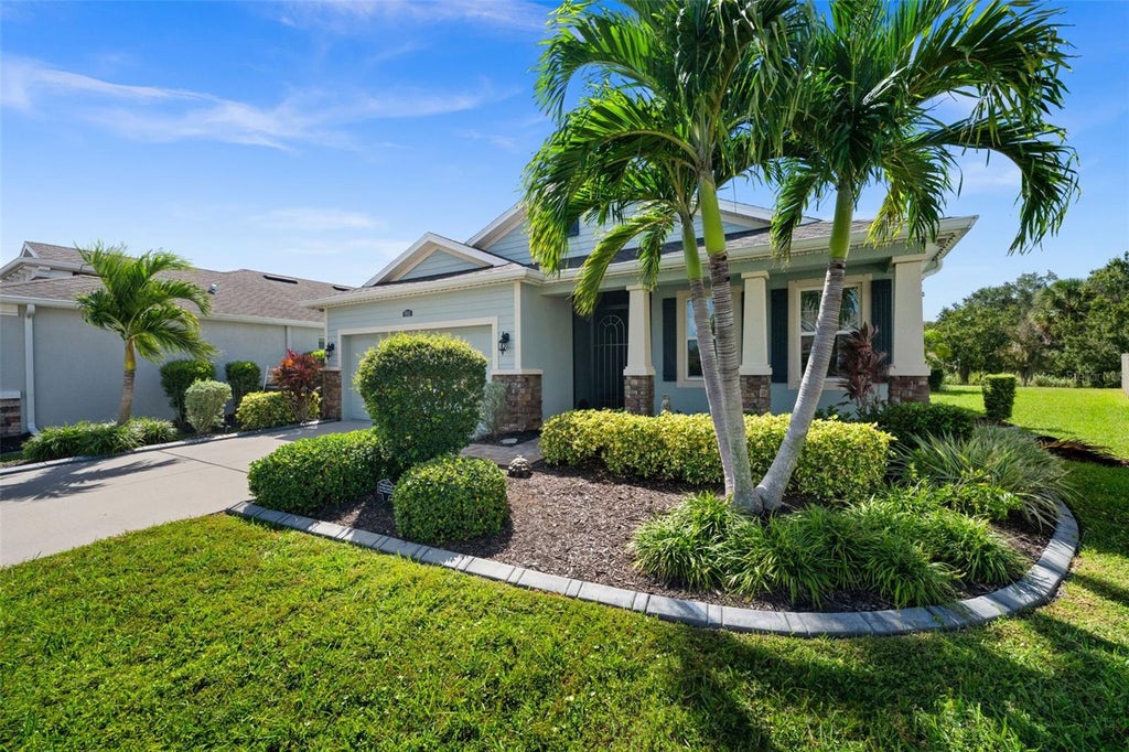 Photo of 7813 Birdie Bend Way, Sarasota, FL 34241 (MLS # A4710154)