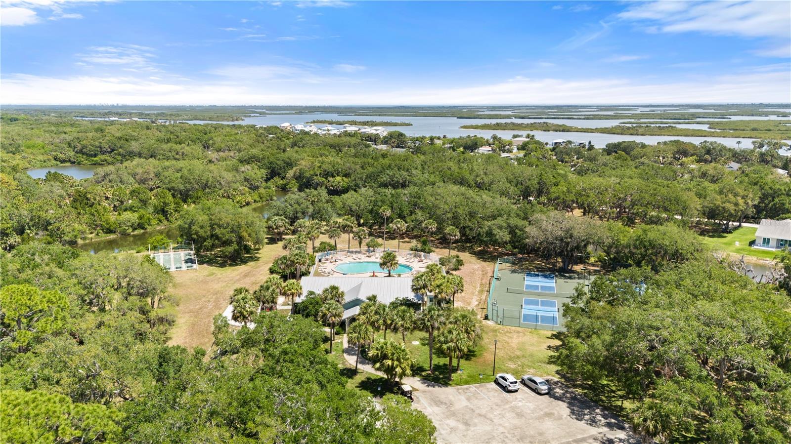 GOLDEN BAY COLONY PH 01 - Residential