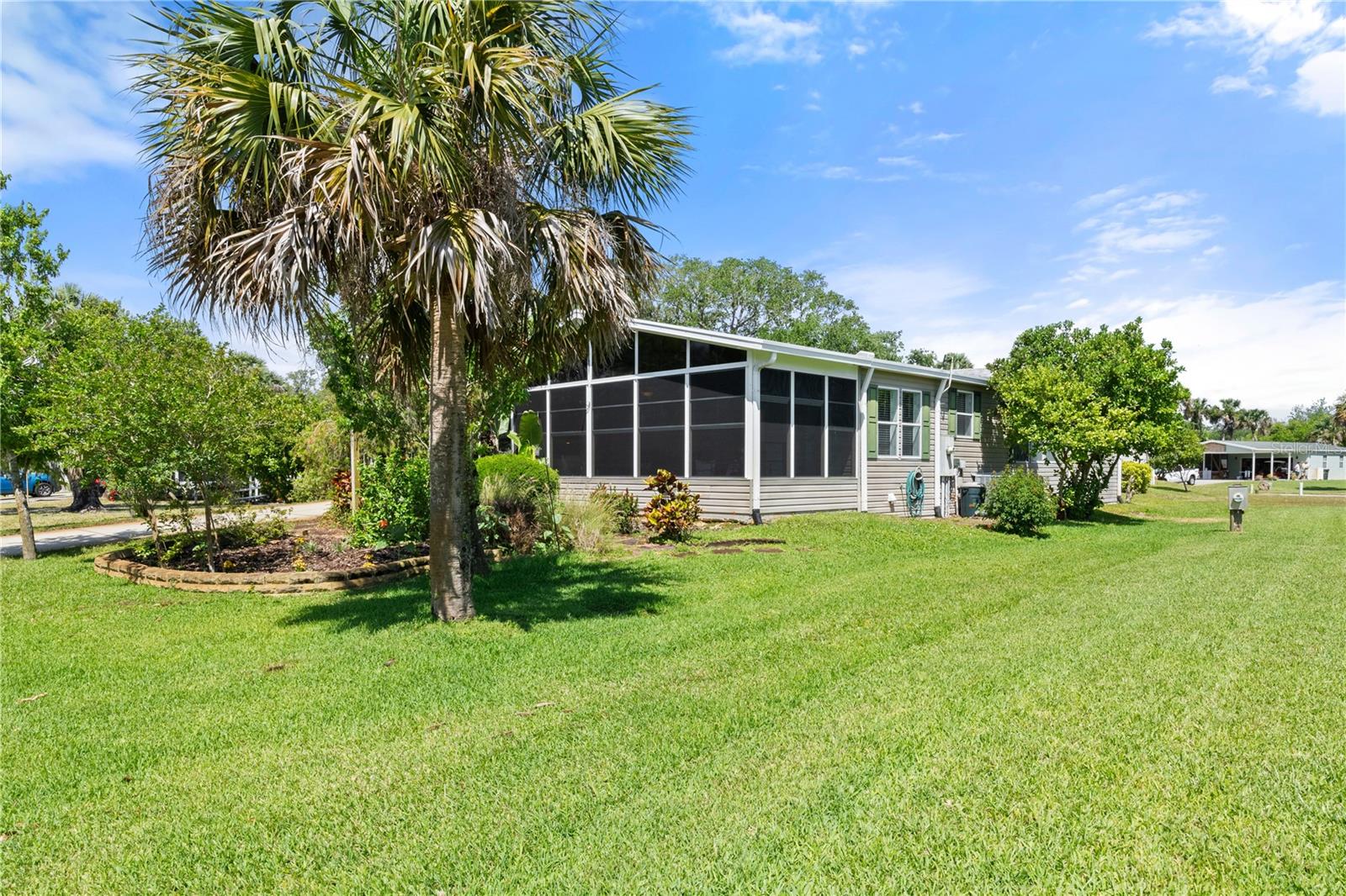 GOLDEN BAY COLONY PH 01 - Residential