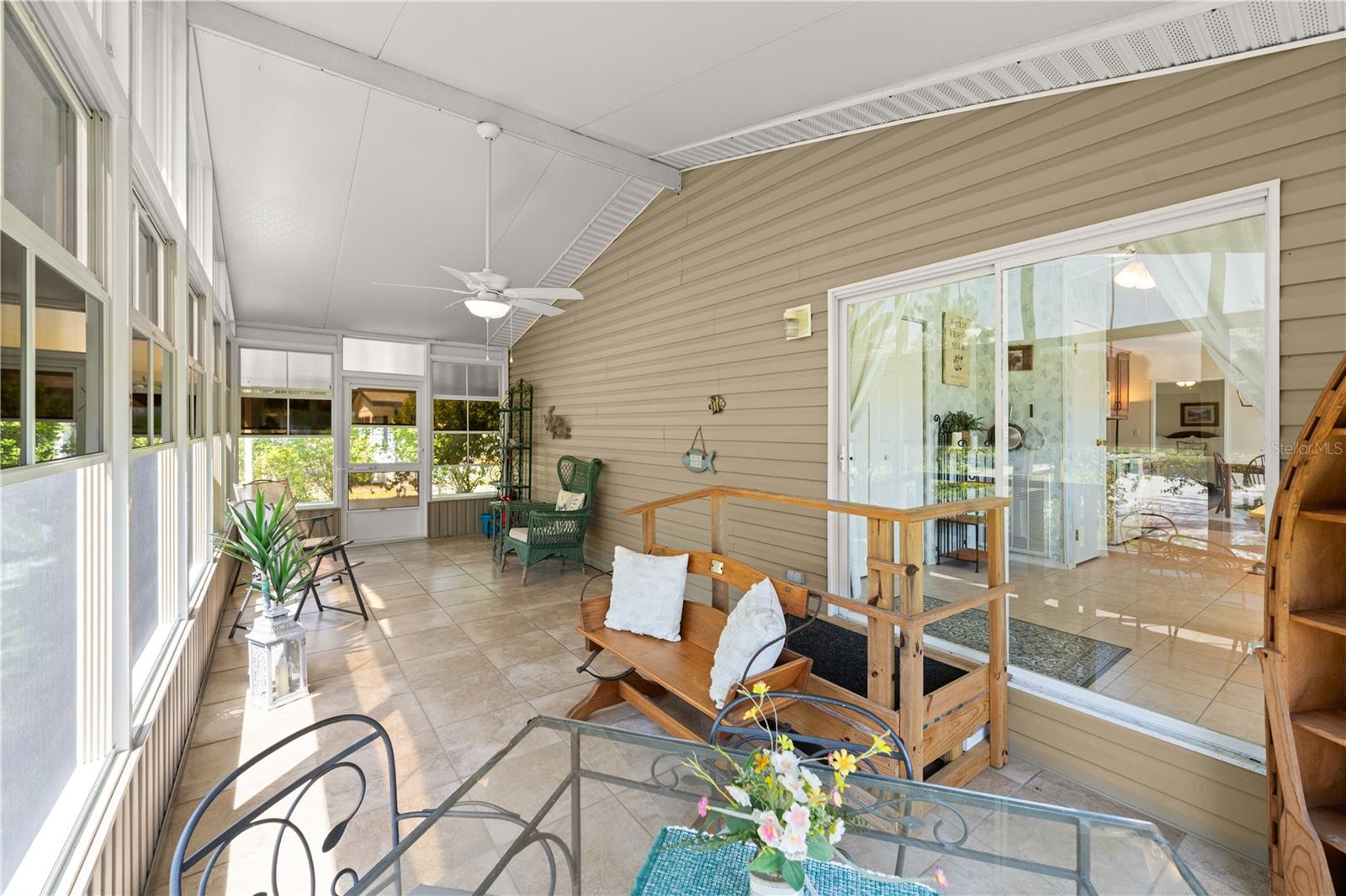 GOLDEN BAY COLONY PH 01 - Residential