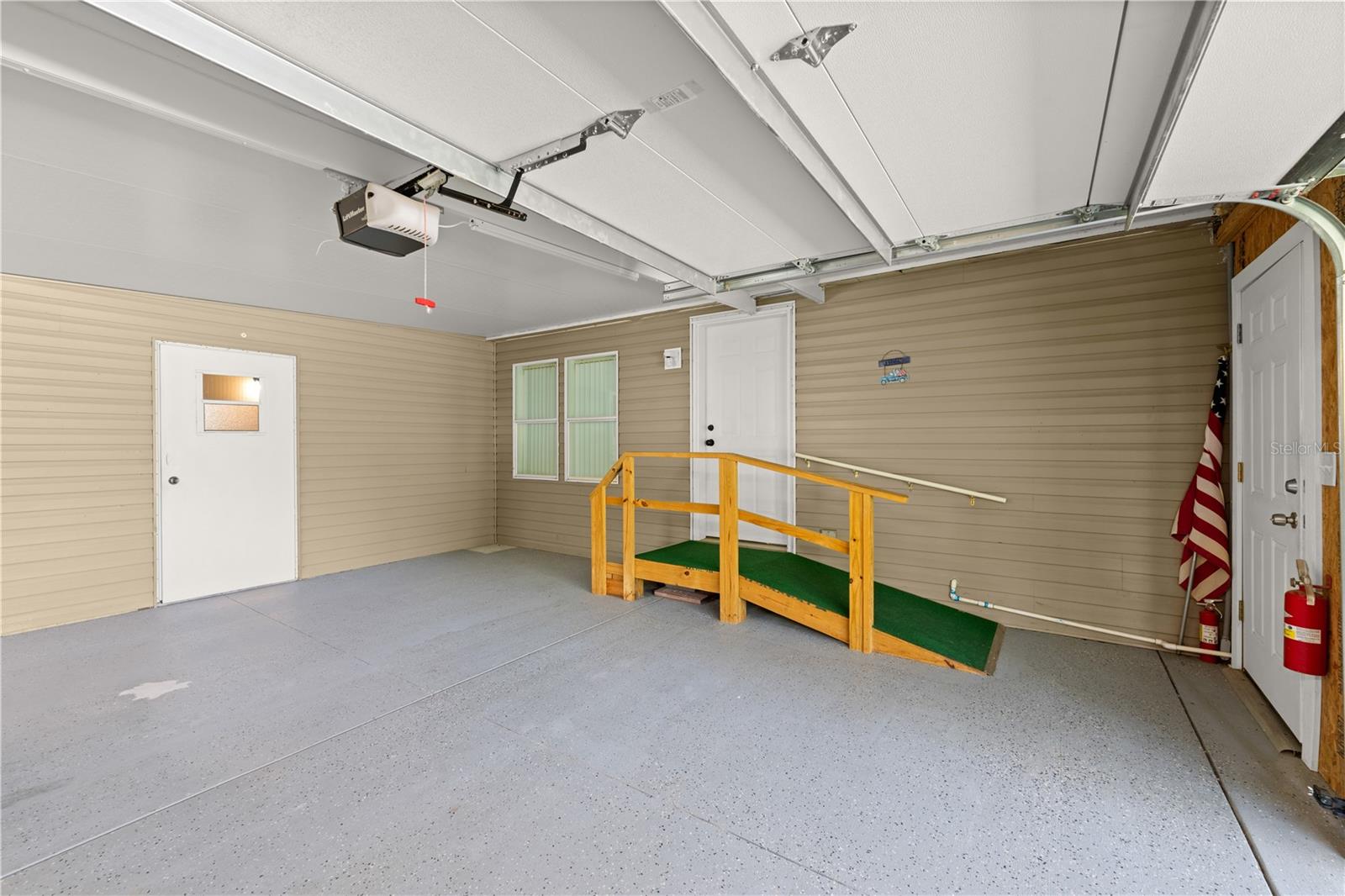 GOLDEN BAY COLONY PH 01 - Residential