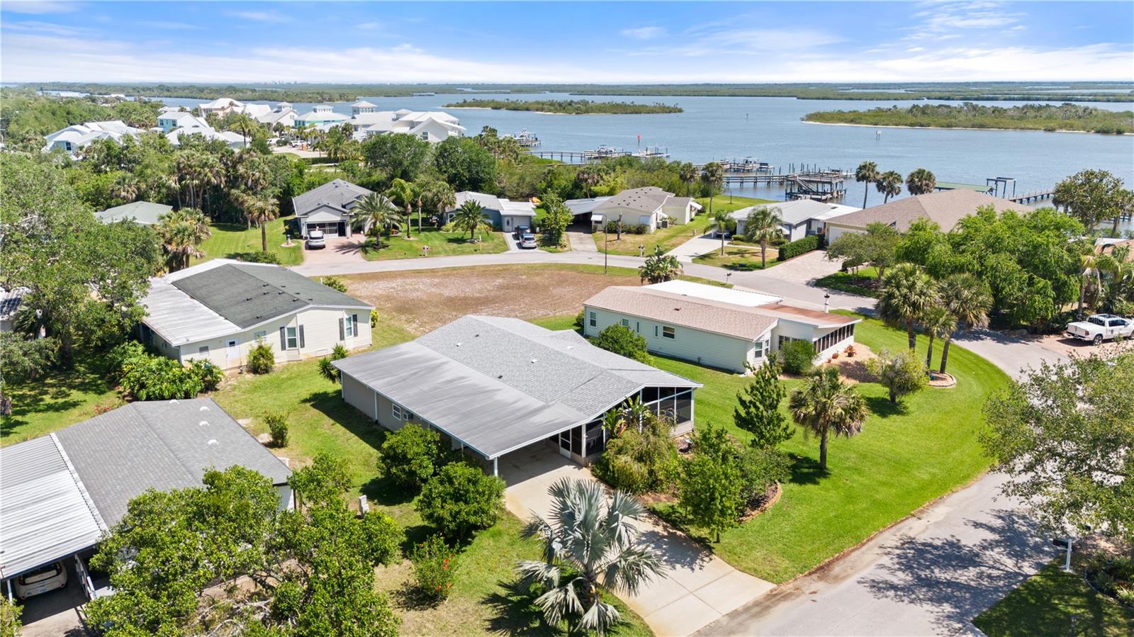 GOLDEN BAY COLONY PH 01 - Residential