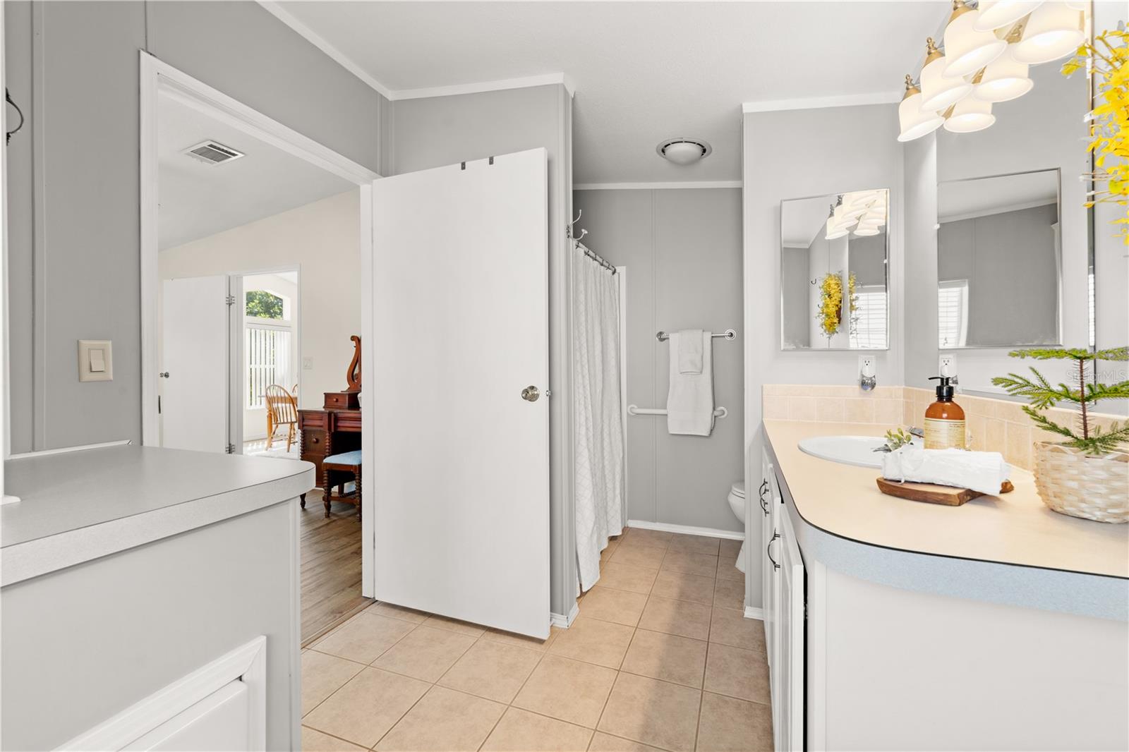 GOLDEN BAY COLONY PH 01 - Residential