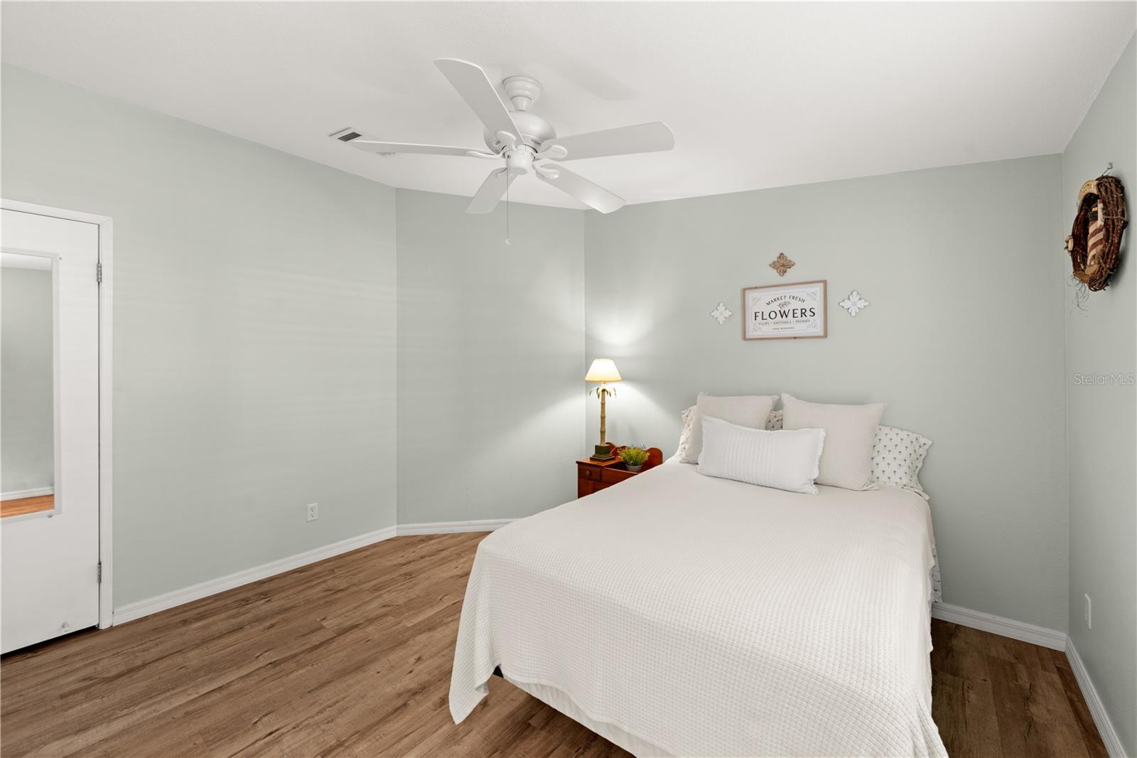 GOLDEN BAY COLONY PH 01 - Residential