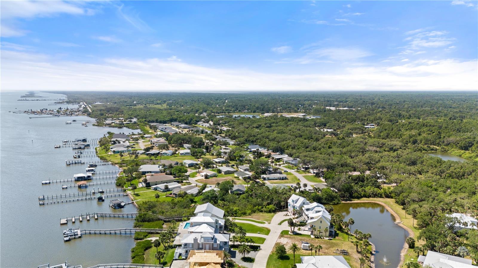 GOLDEN BAY COLONY PH 01 - Residential