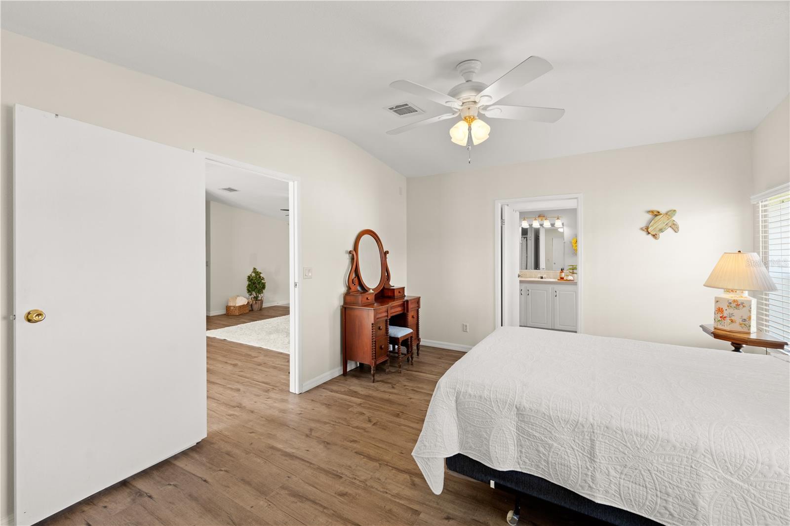 GOLDEN BAY COLONY PH 01 - Residential