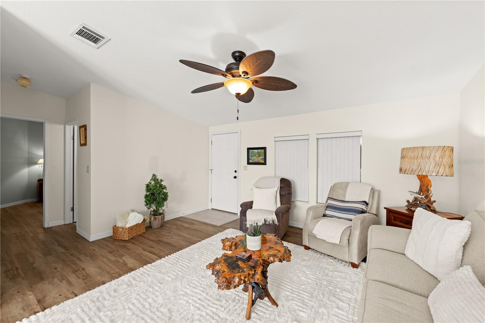 GOLDEN BAY COLONY PH 01 - Residential