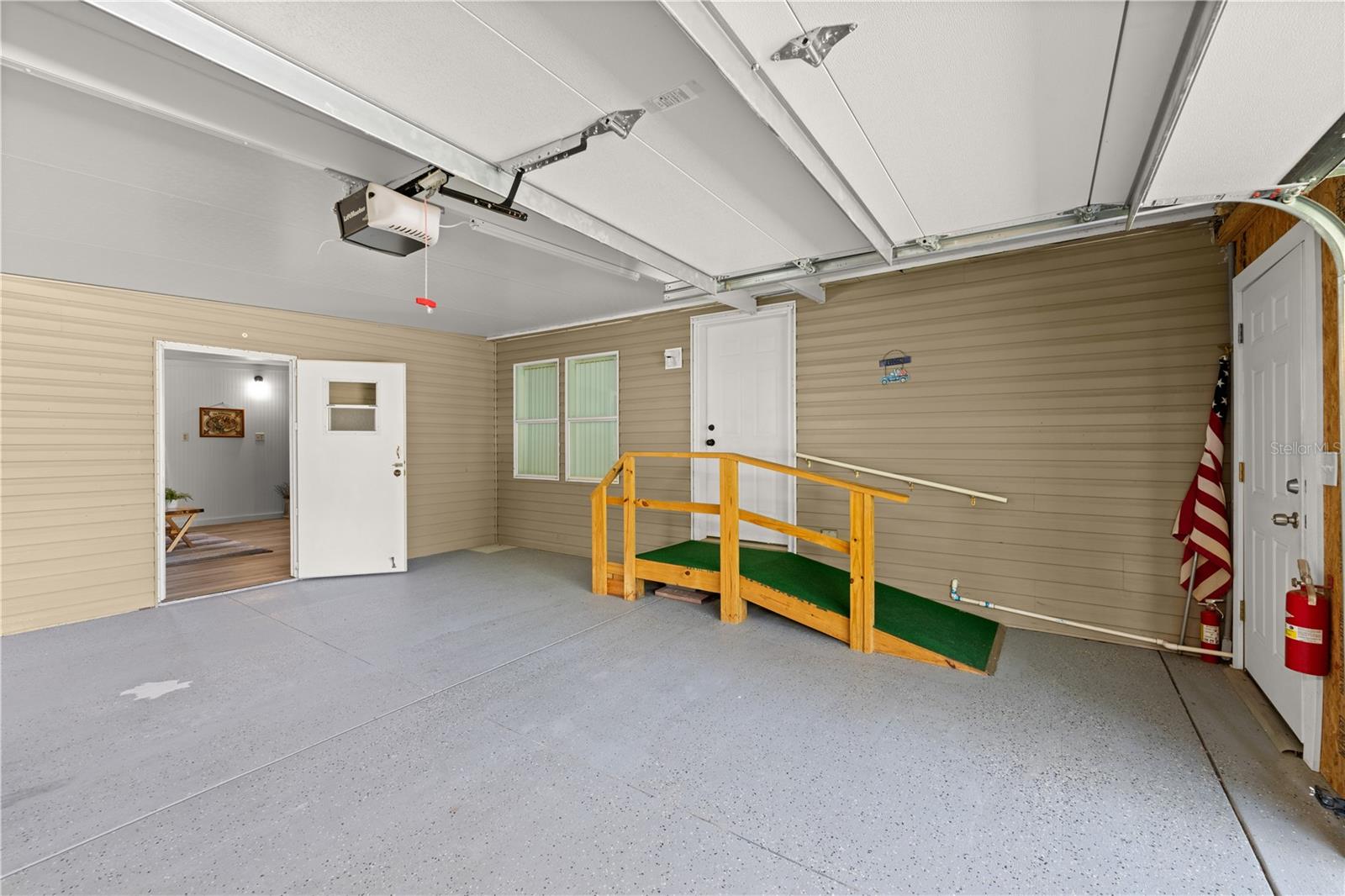 GOLDEN BAY COLONY PH 01 - Residential