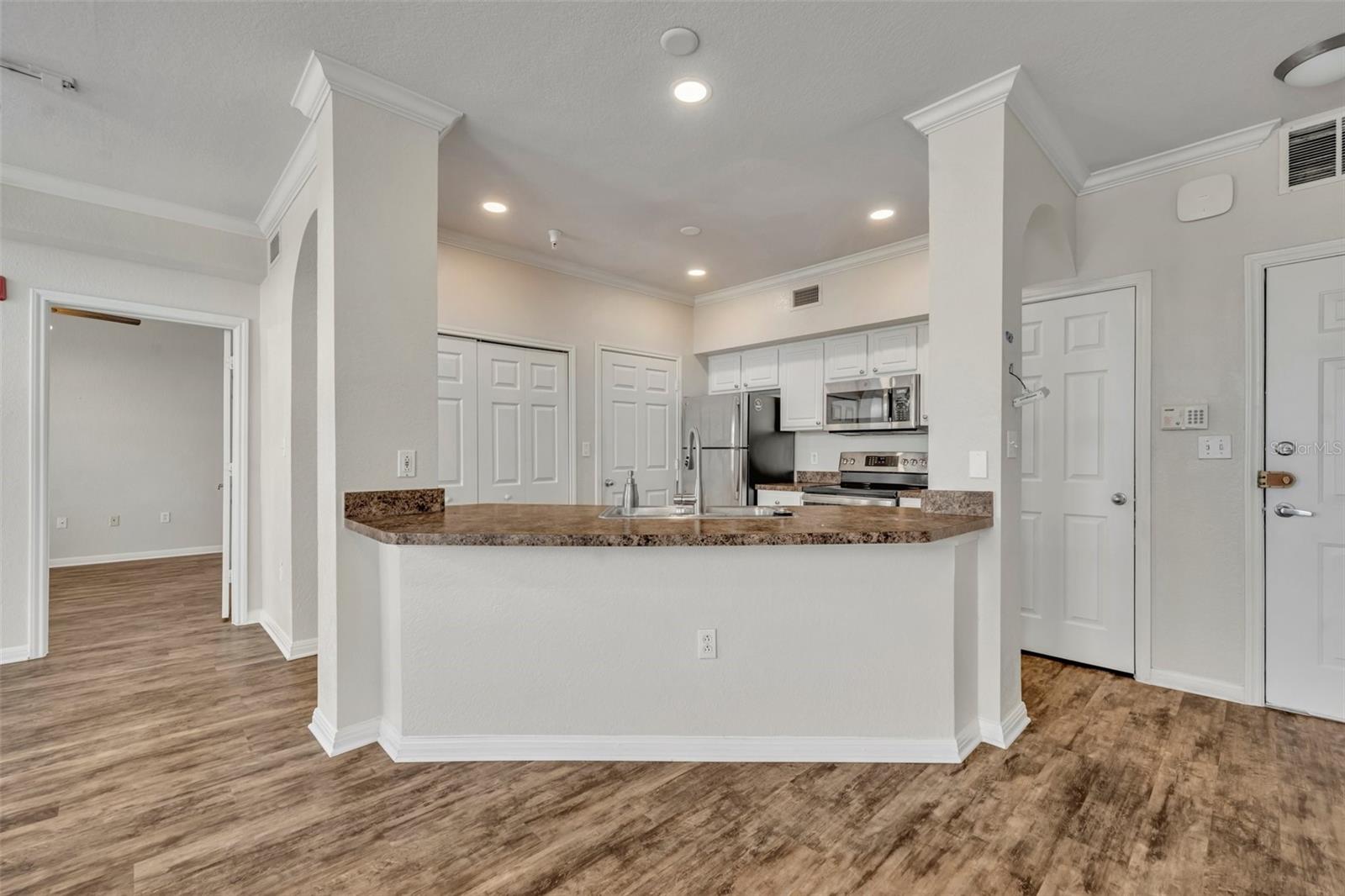 911 N ORANGE AVENUE 443