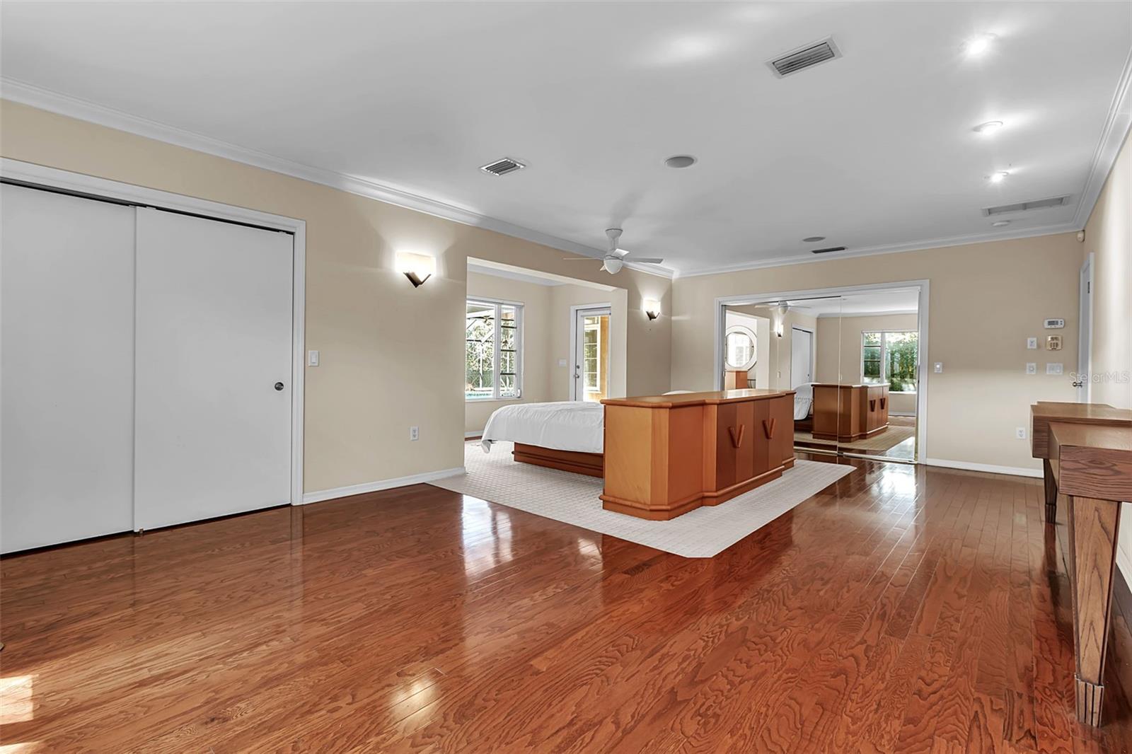 CHEROKEE PARK - Residential