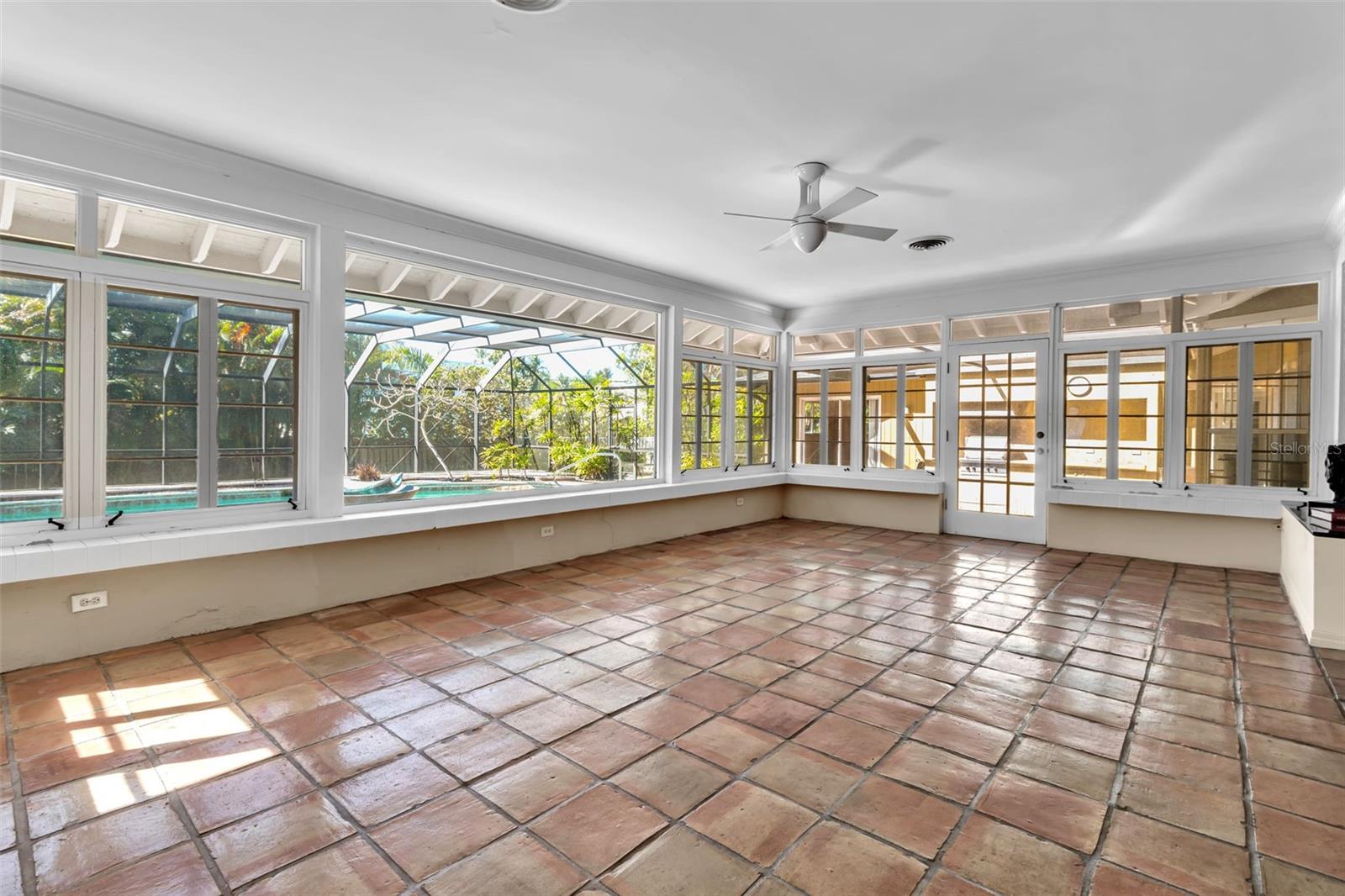 CHEROKEE PARK - Residential