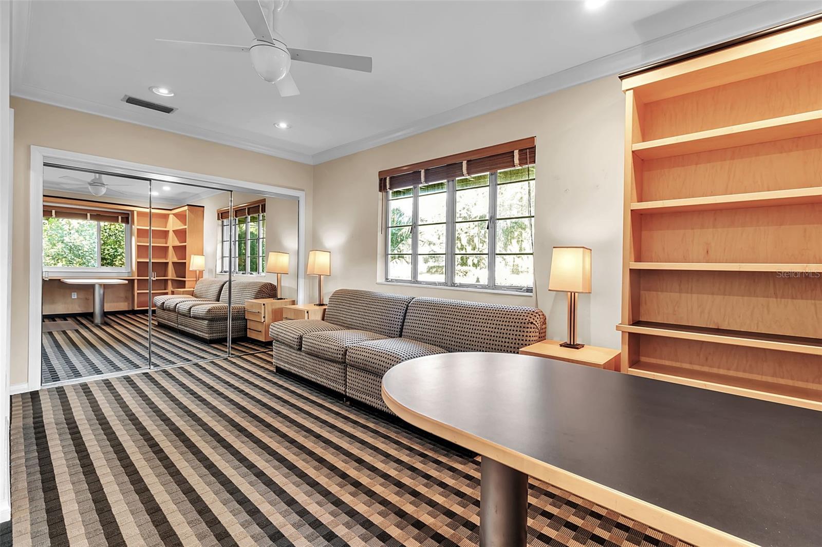 CHEROKEE PARK - Residential