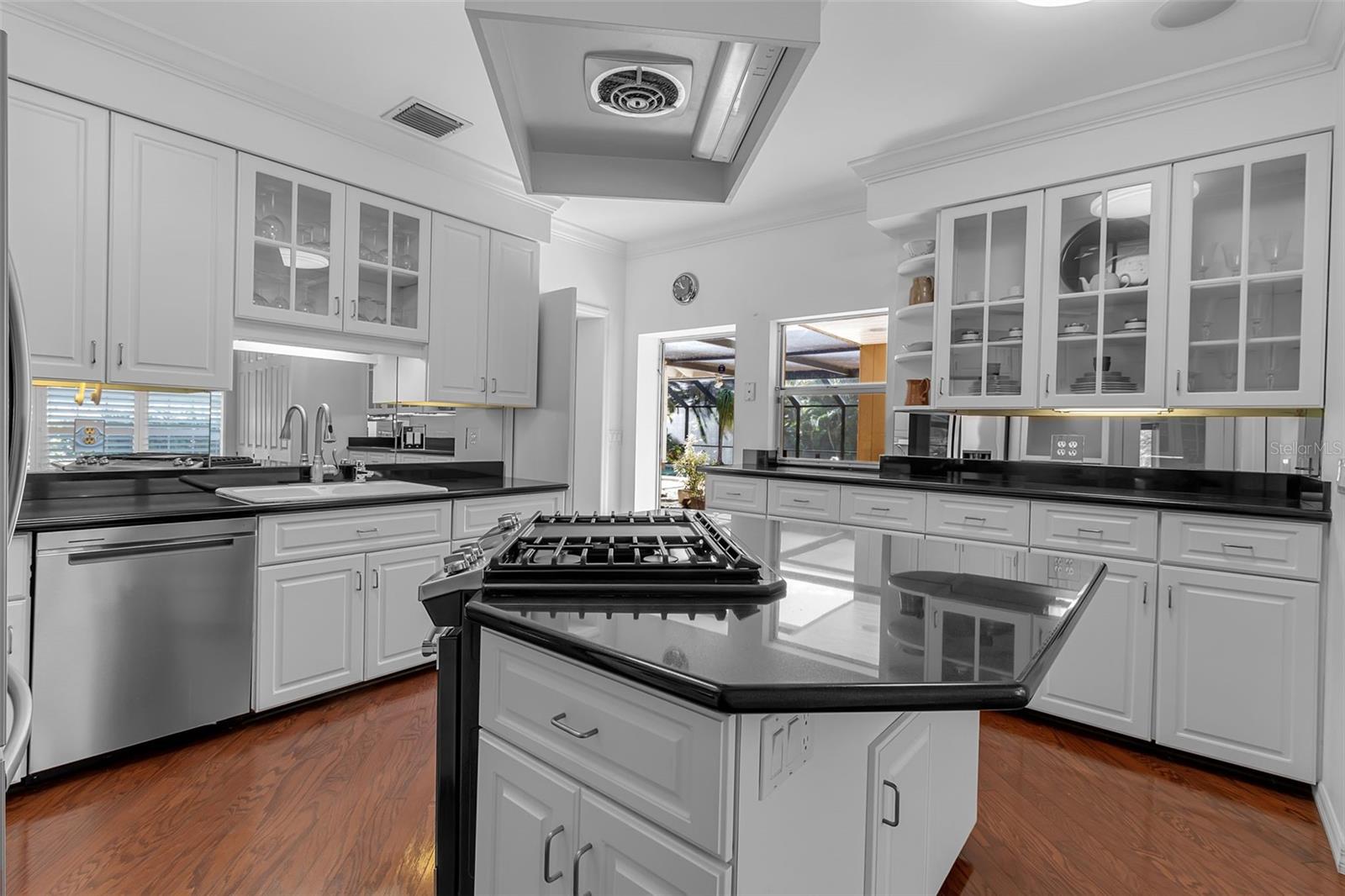 CHEROKEE PARK - Residential