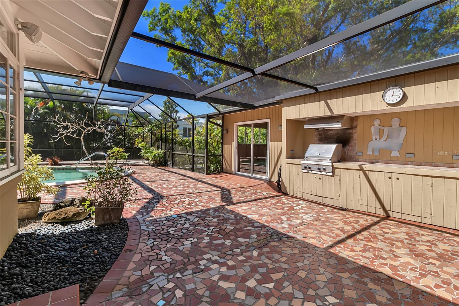 CHEROKEE PARK - Residential