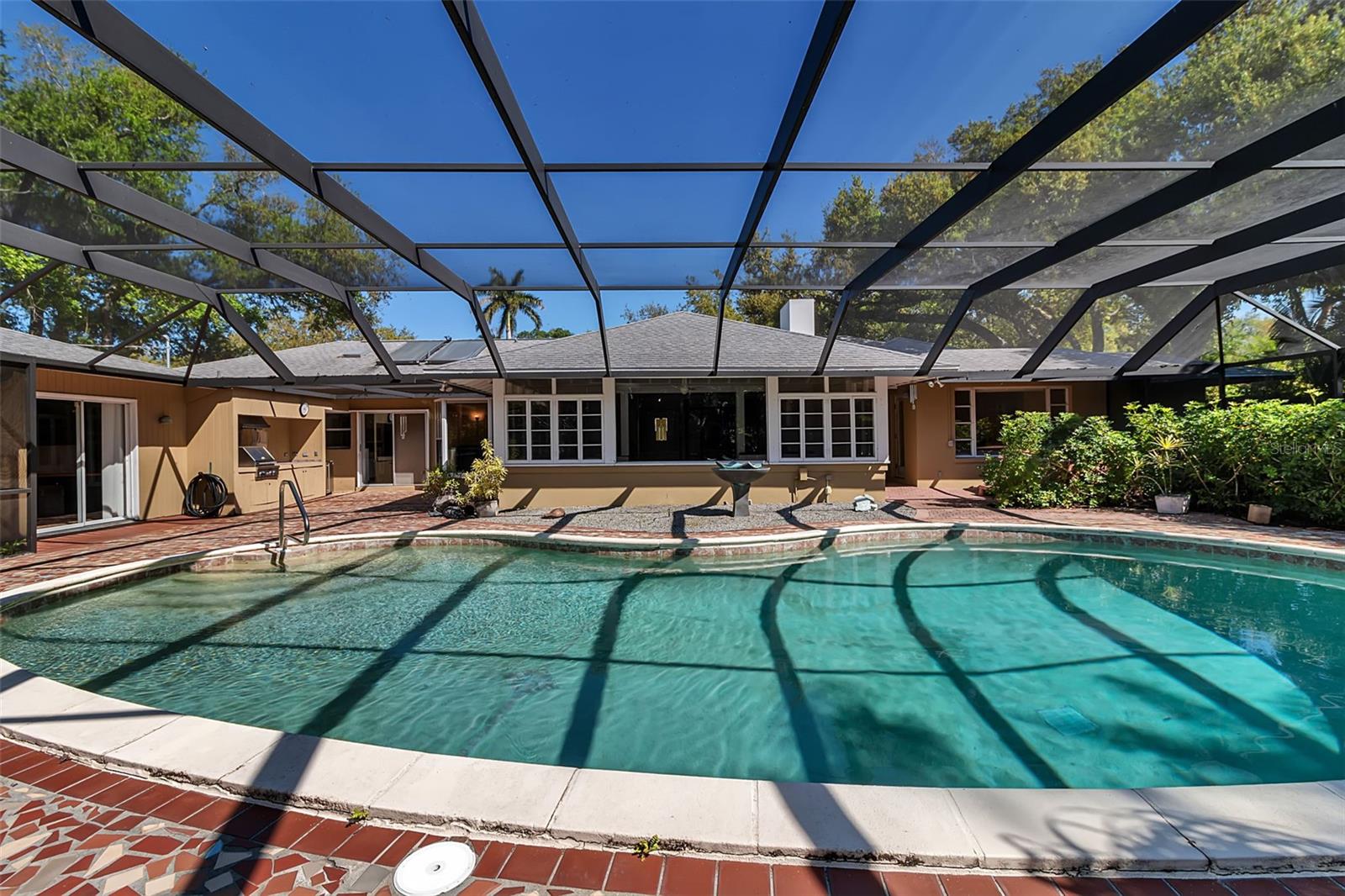 CHEROKEE PARK - Residential