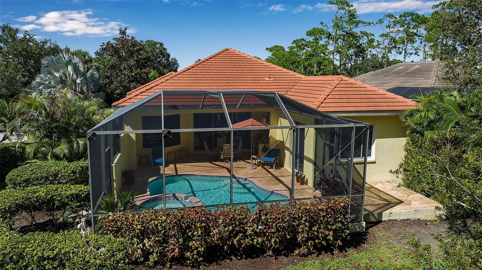 BISHOPSCOURT AT THE OAKS PRESERVE - Residential