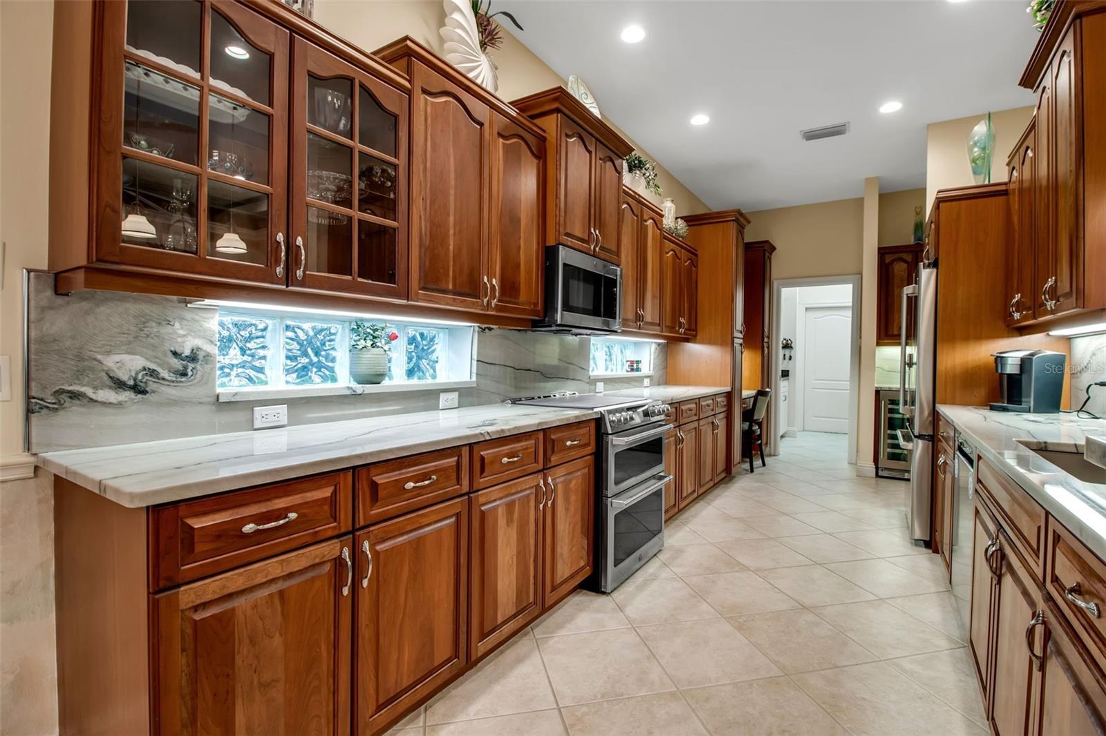 BISHOPSCOURT AT THE OAKS PRESERVE - Residential