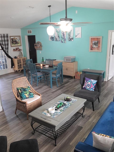 Tiny photo for 965 NW 66th Street, Ocala, FL 34475 (MLS # S5159455)