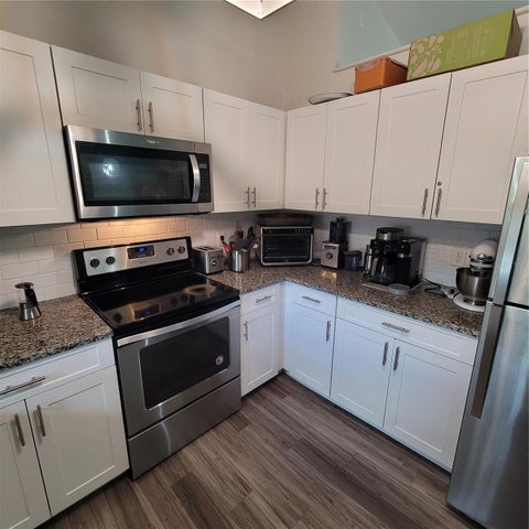 Tiny photo for 965 NW 66th Street, Ocala, FL 34475 (MLS # S5159455)