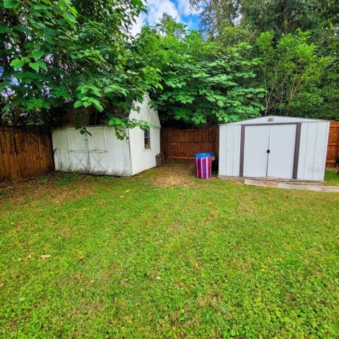 Tiny photo for 965 NW 66th Street, Ocala, FL 34475 (MLS # S5159455)