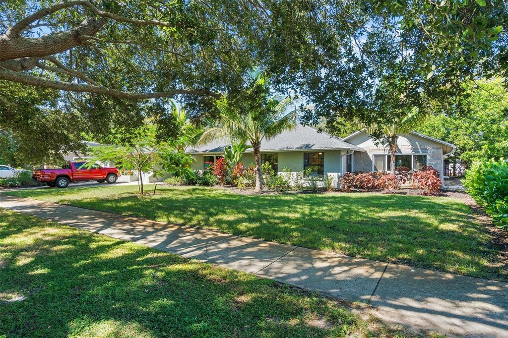 Photo of 1807 55th Street S, Gulfport, FL 33707 (MLS # TB8430111)