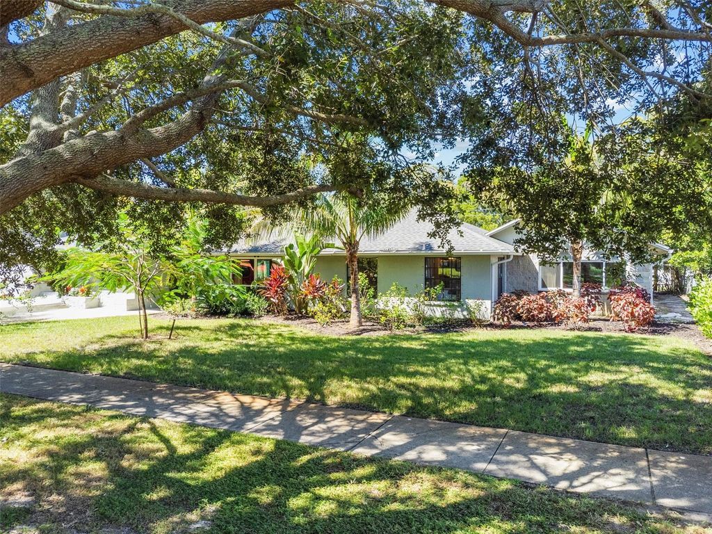 Photo of 1807 55th Street S, Gulfport, FL 33707 (MLS # TB8430111)