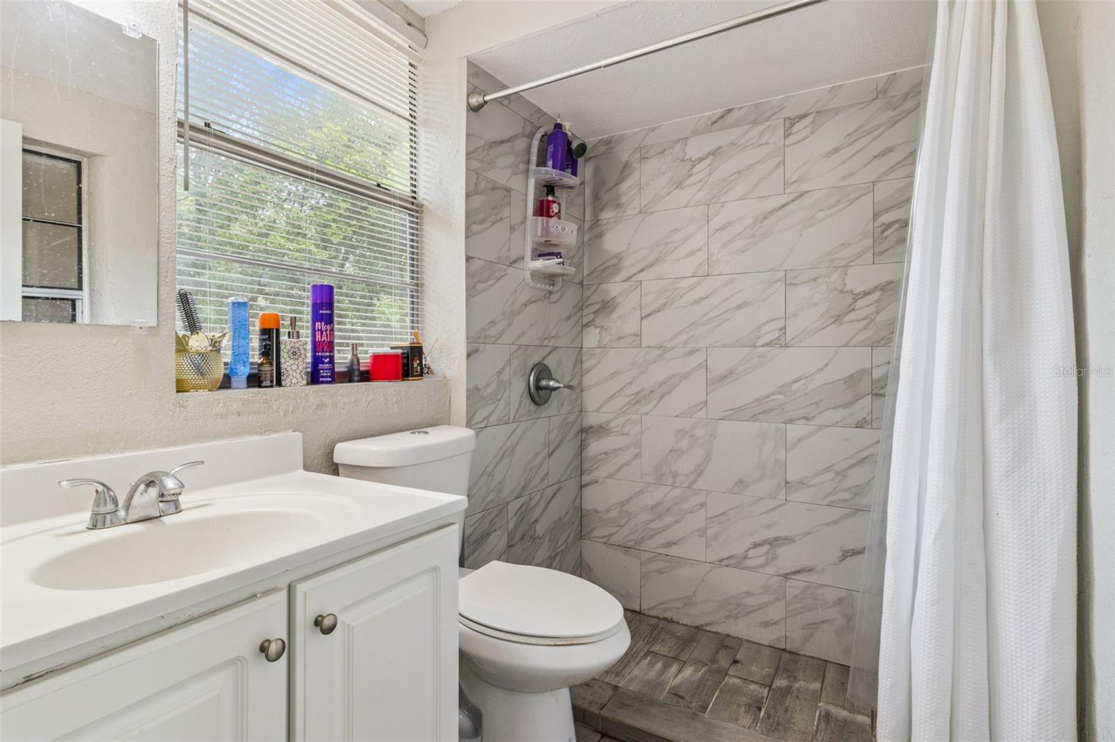 DEER LAKE TERRACE UNIT 03 REP - Residential