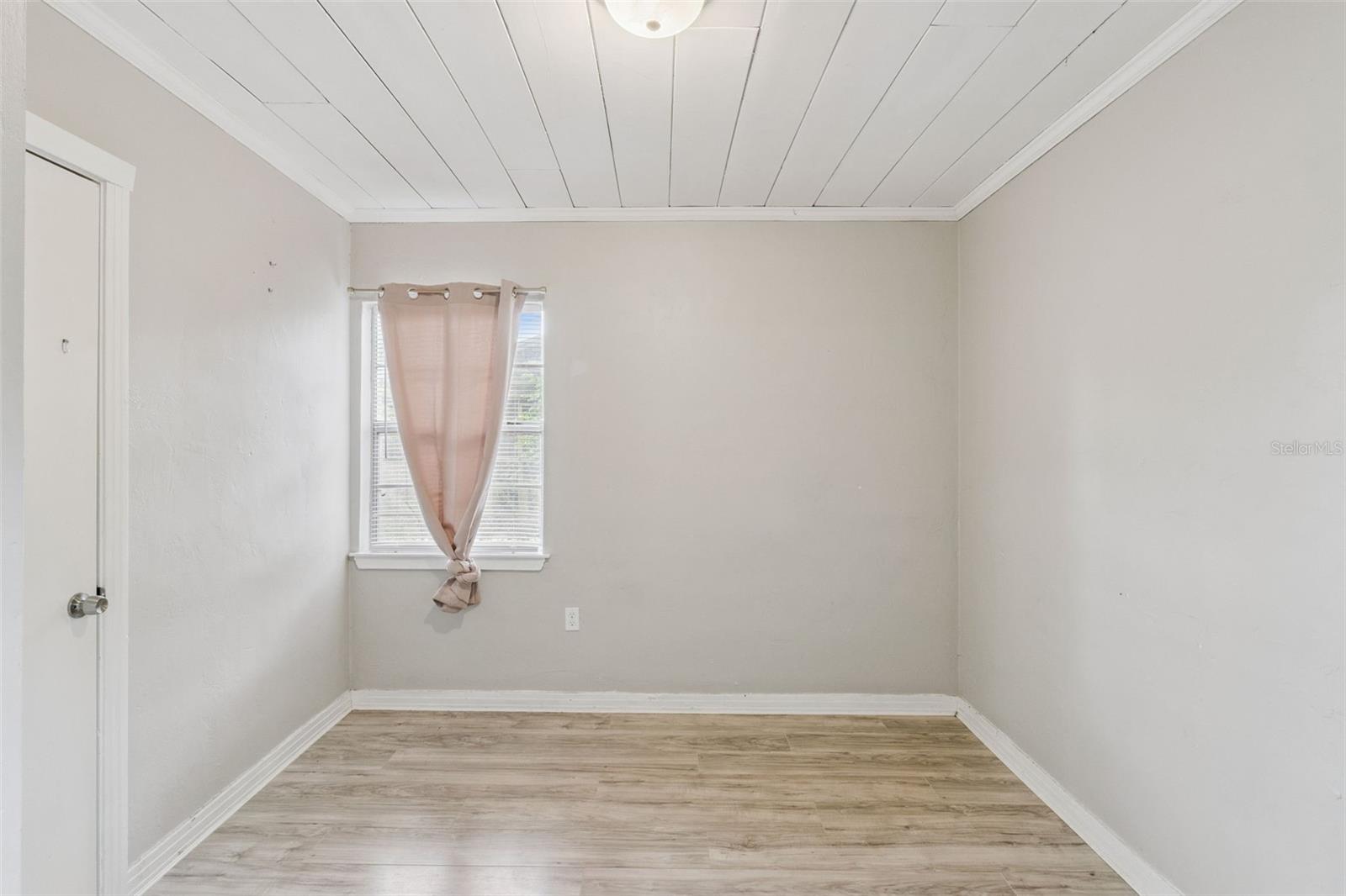 DEER LAKE TERRACE UNIT 03 REP - Residential