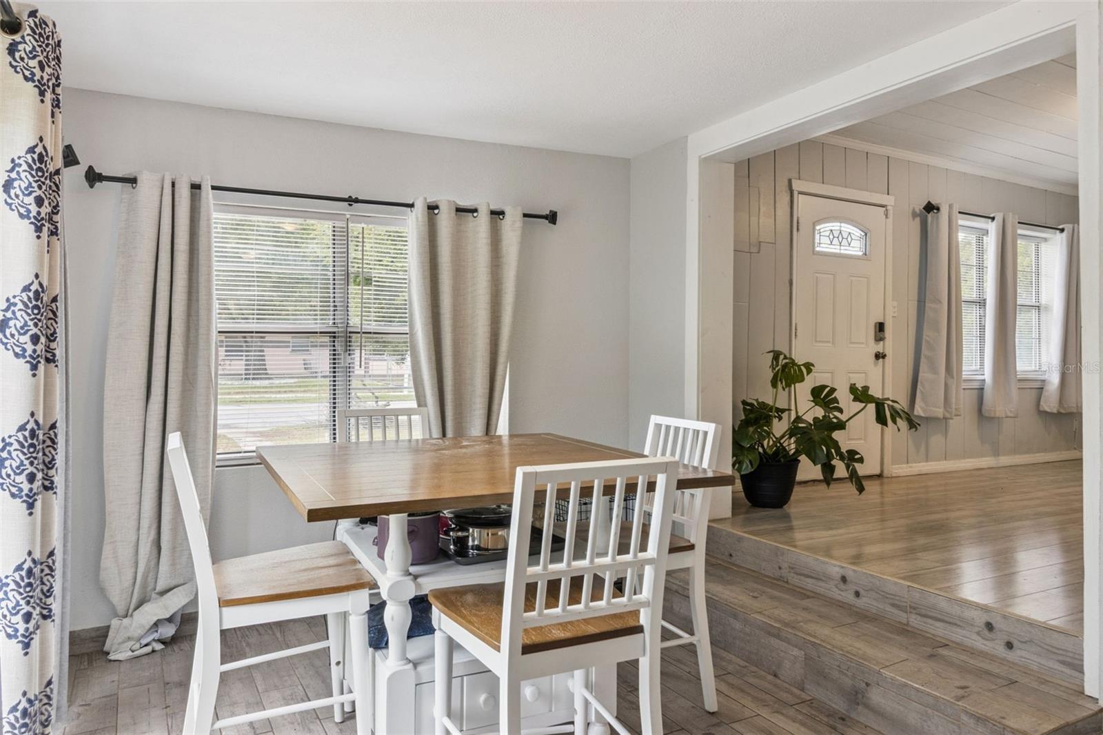 DEER LAKE TERRACE UNIT 03 REP - Residential