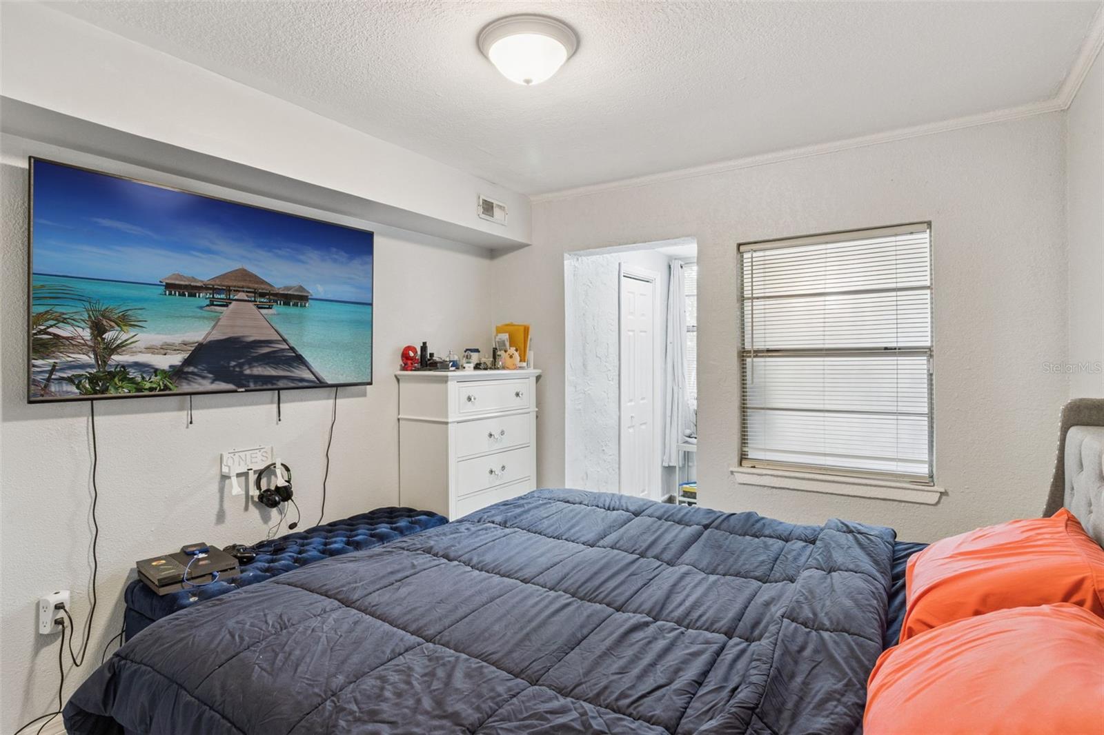 DEER LAKE TERRACE UNIT 03 REP - Residential