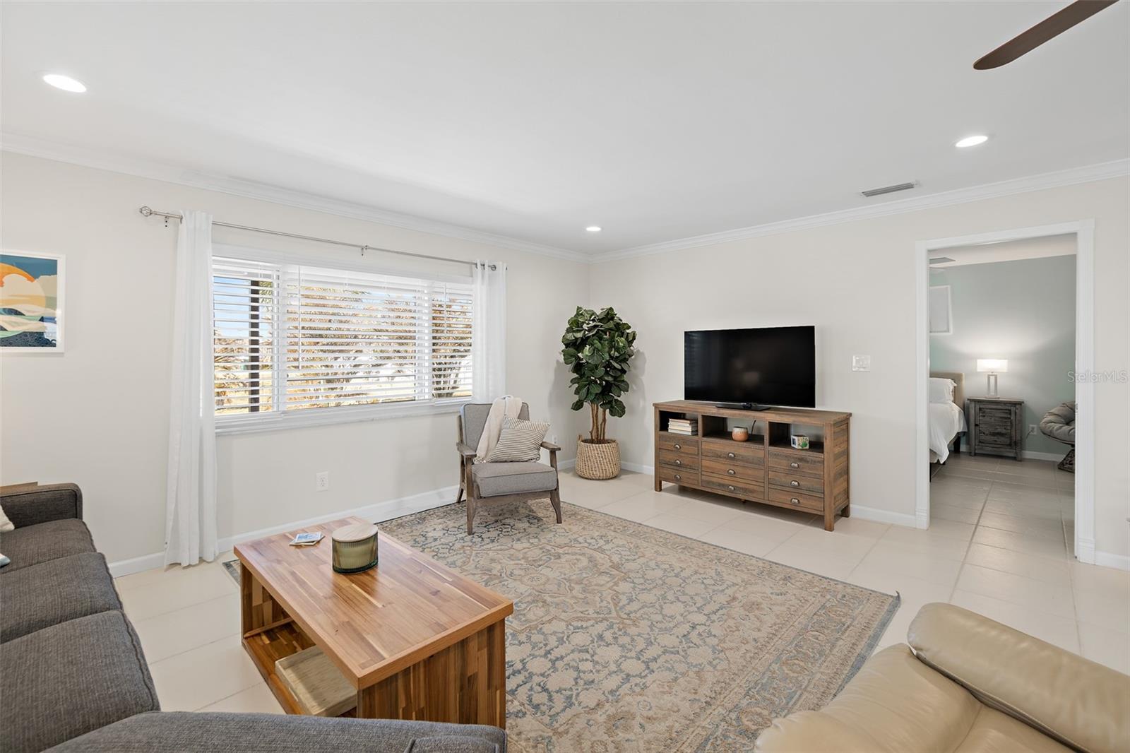 SKYLINE ESTATES - Residential