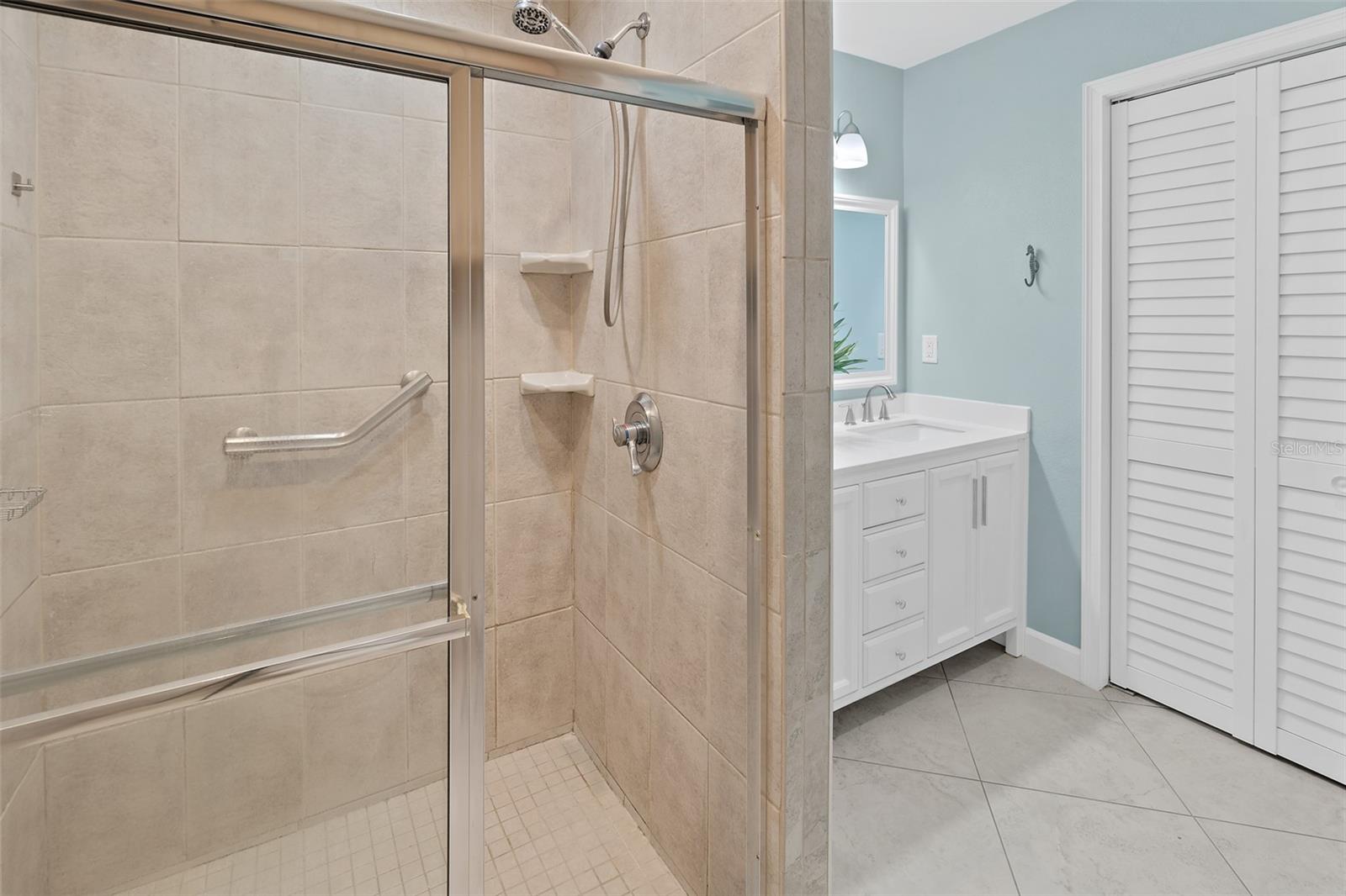 SKYLINE ESTATES - Residential