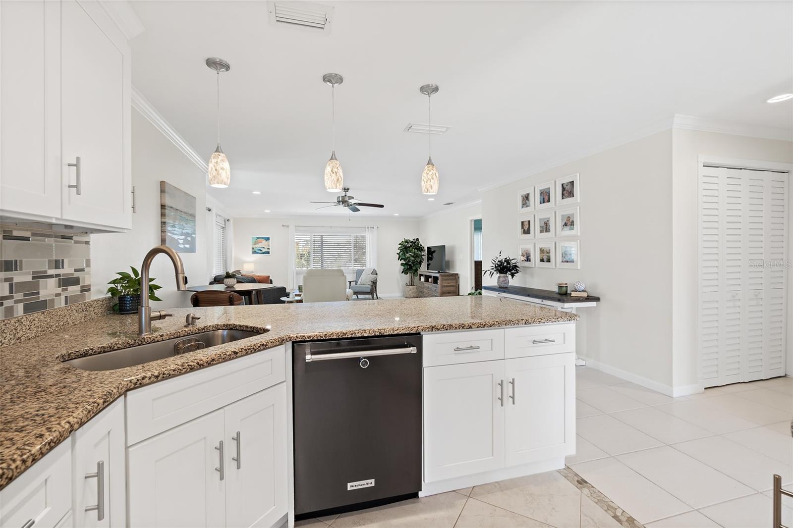 SKYLINE ESTATES - Residential