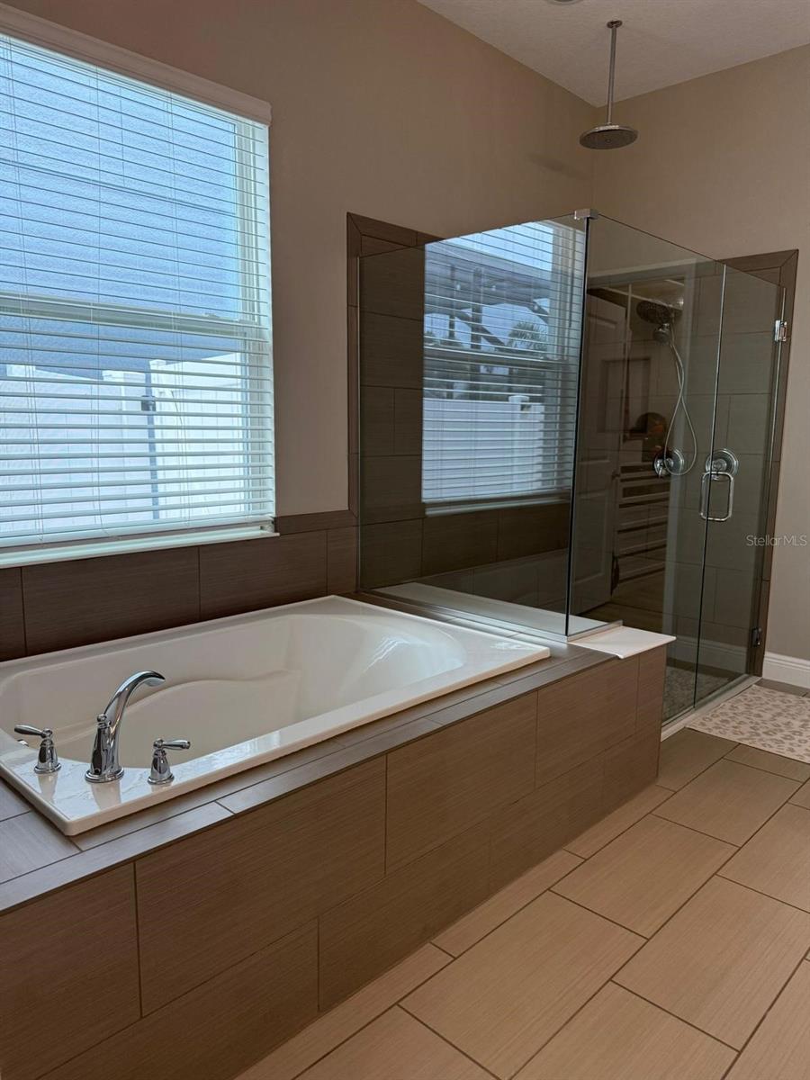 WINDING BAY PH 1B - Residential