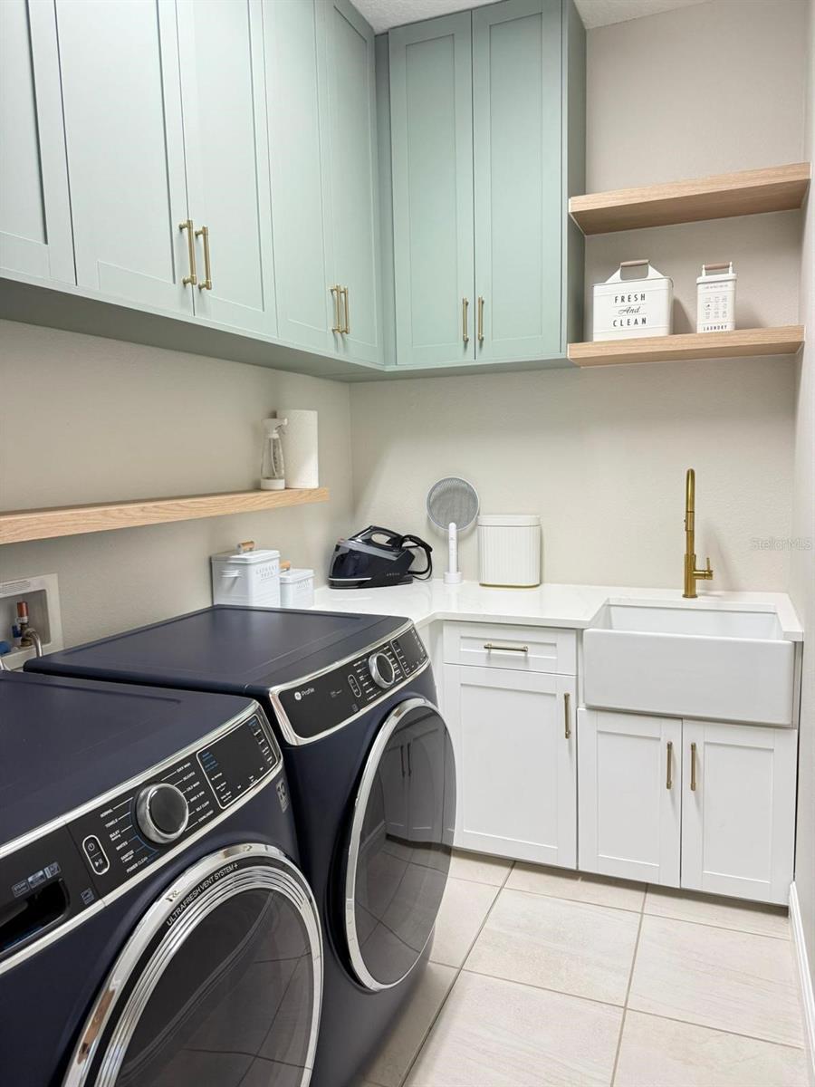 WINDING BAY PH 1B - Residential