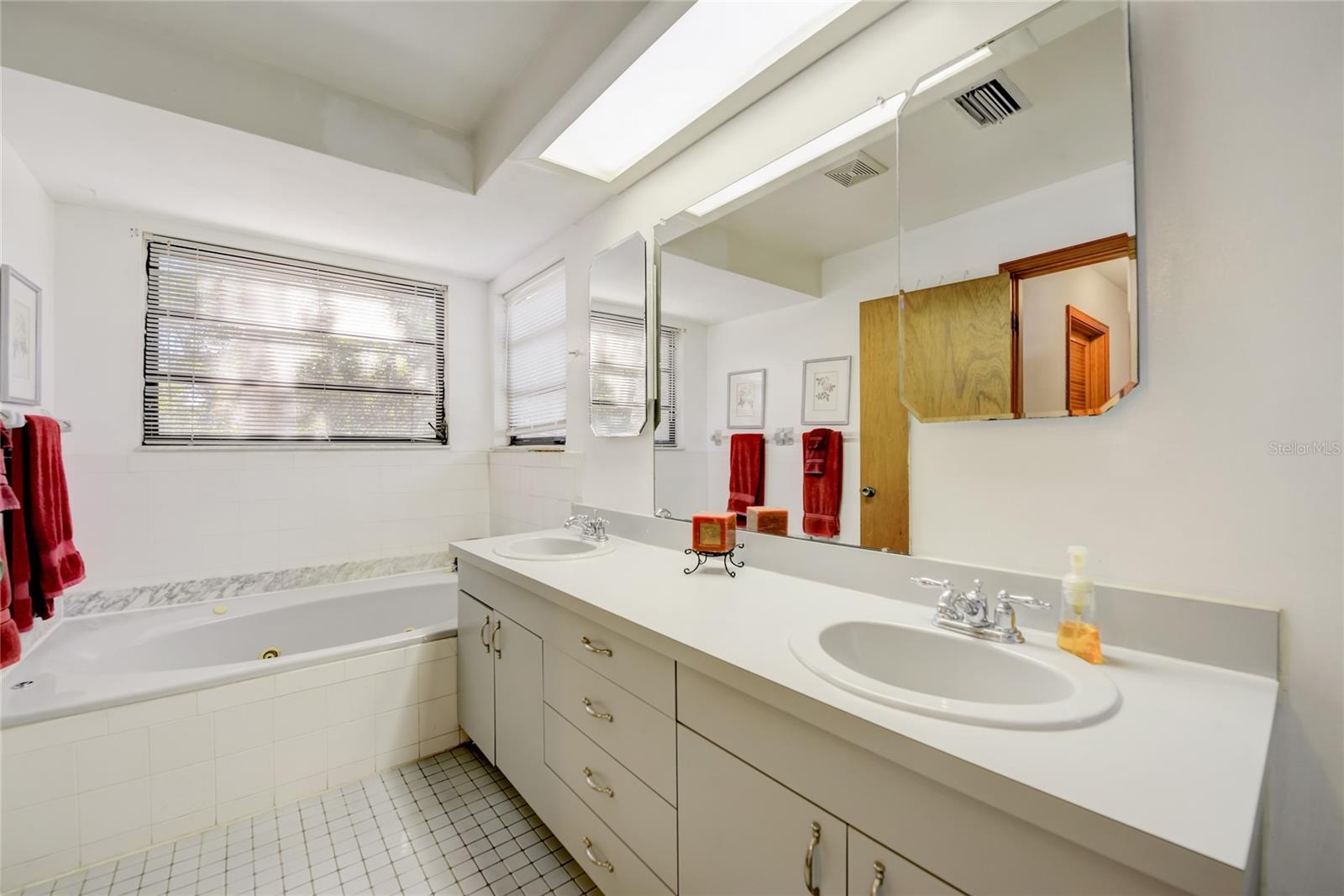 PASADENA ESTATES SEC C - Residential