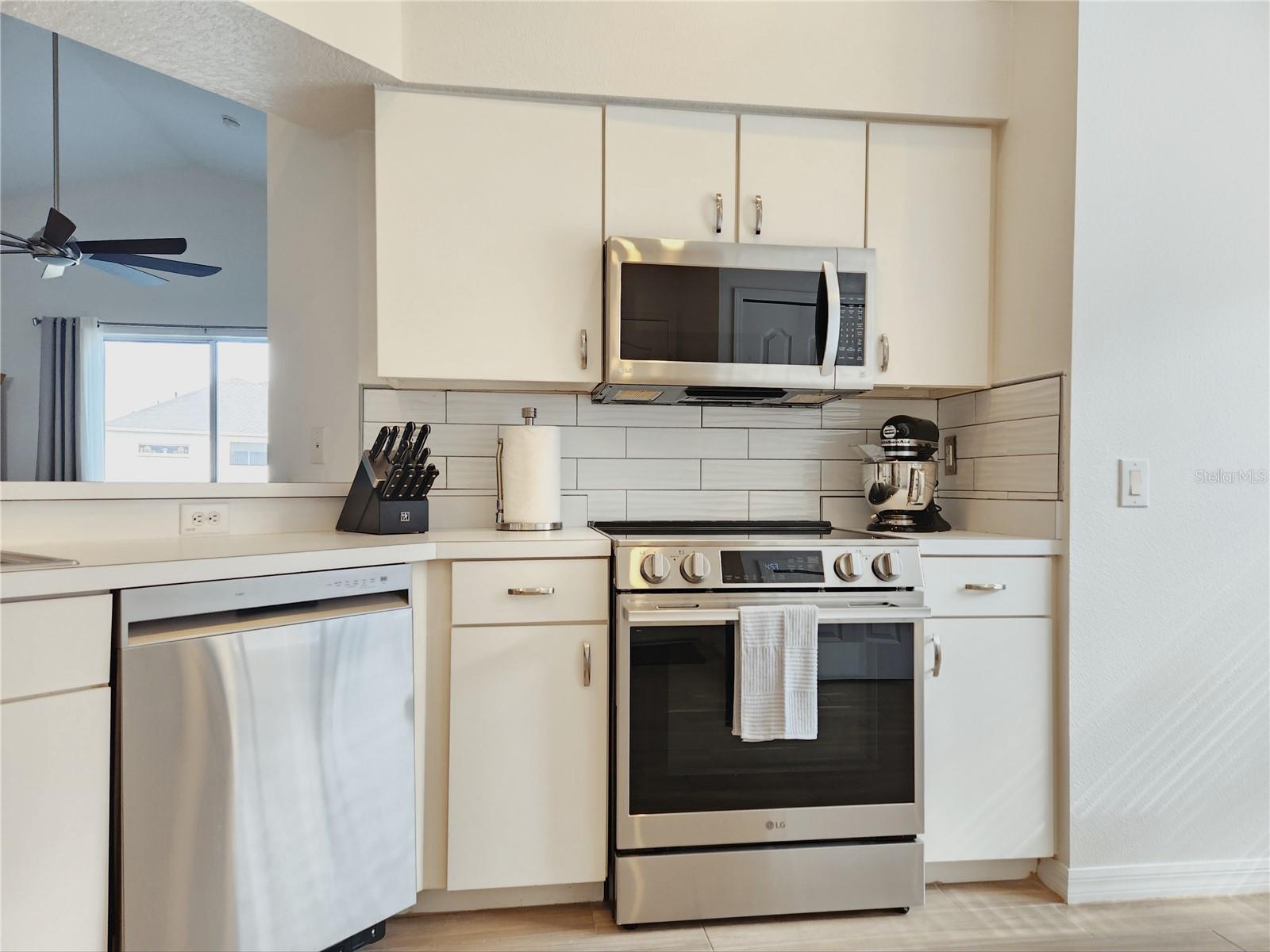 MEADOW POINTE III PHASE 1 - Residential